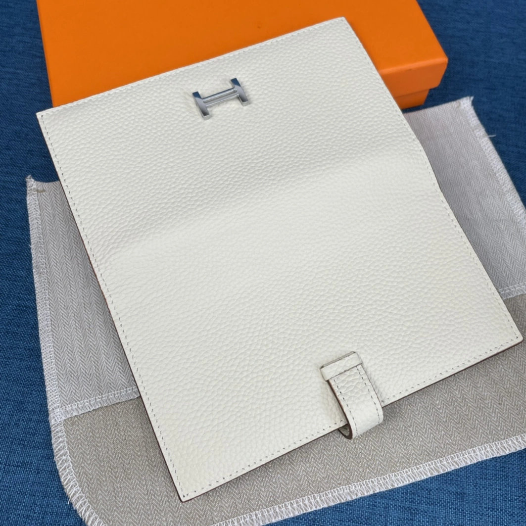 Hermes AAA Quality Wallets For Women Sleek 6966