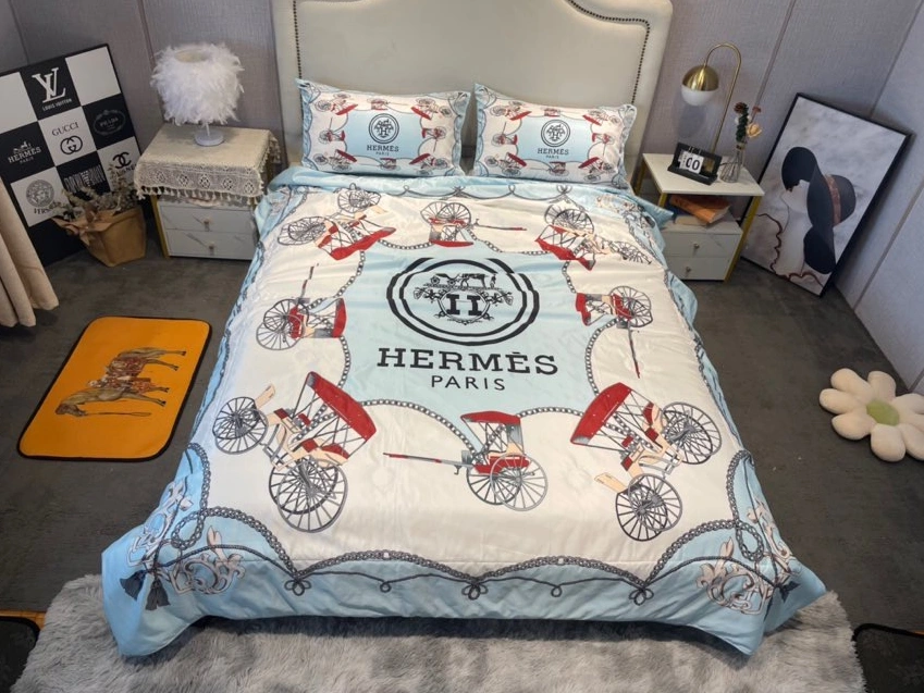 Hermes Bedding Minimalist 4685