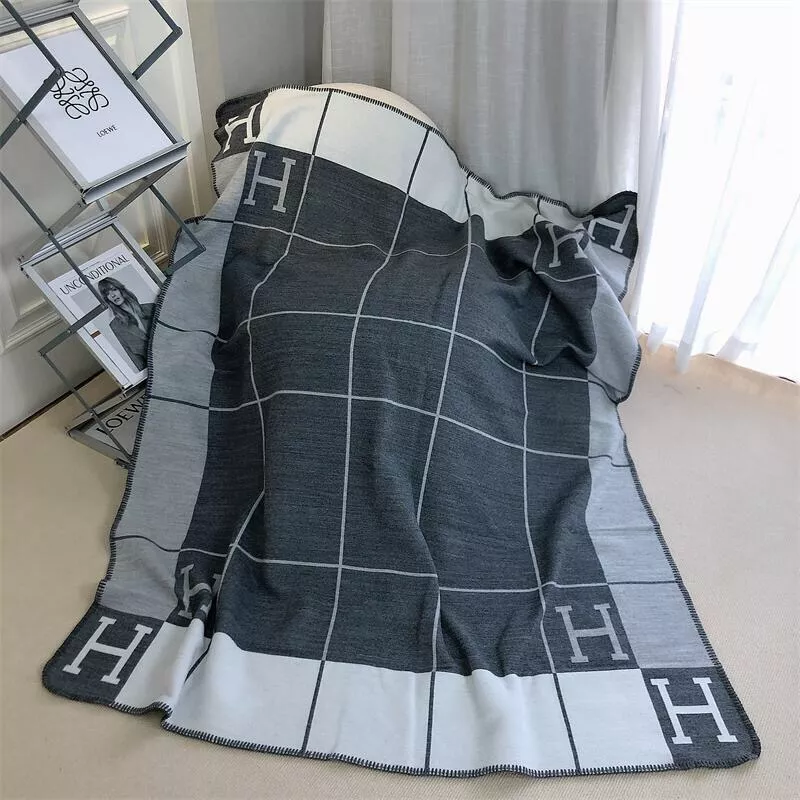 Hermes Blanket Comfortable 3730