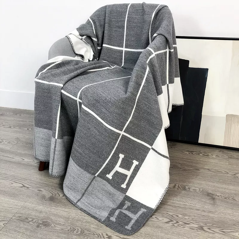 Hermes Blanket Comfortable 3730