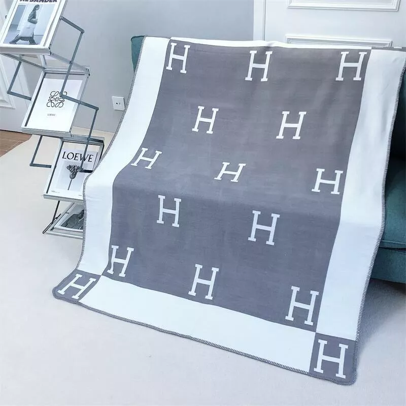 Hermes Blanket Durable 4607