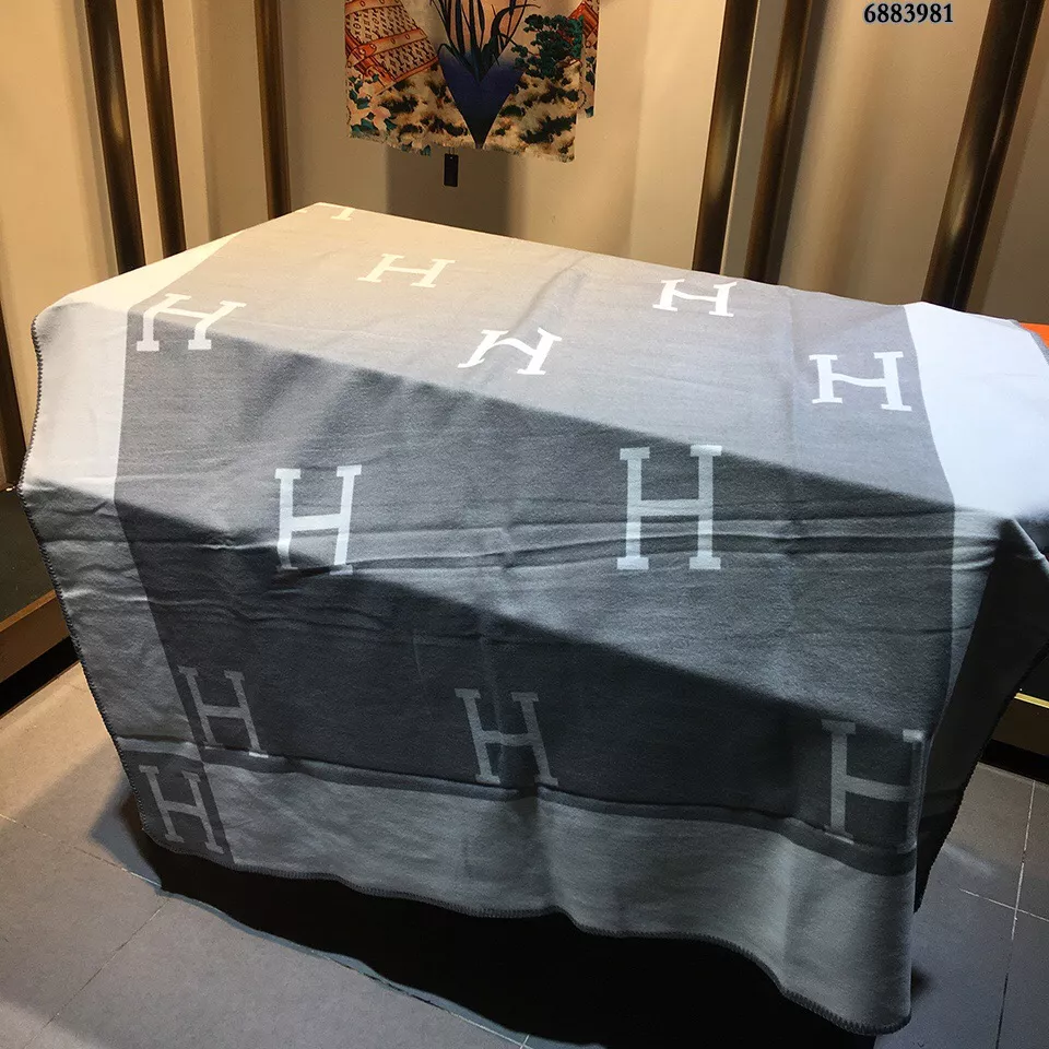 Hermes Blanket Durable 4607