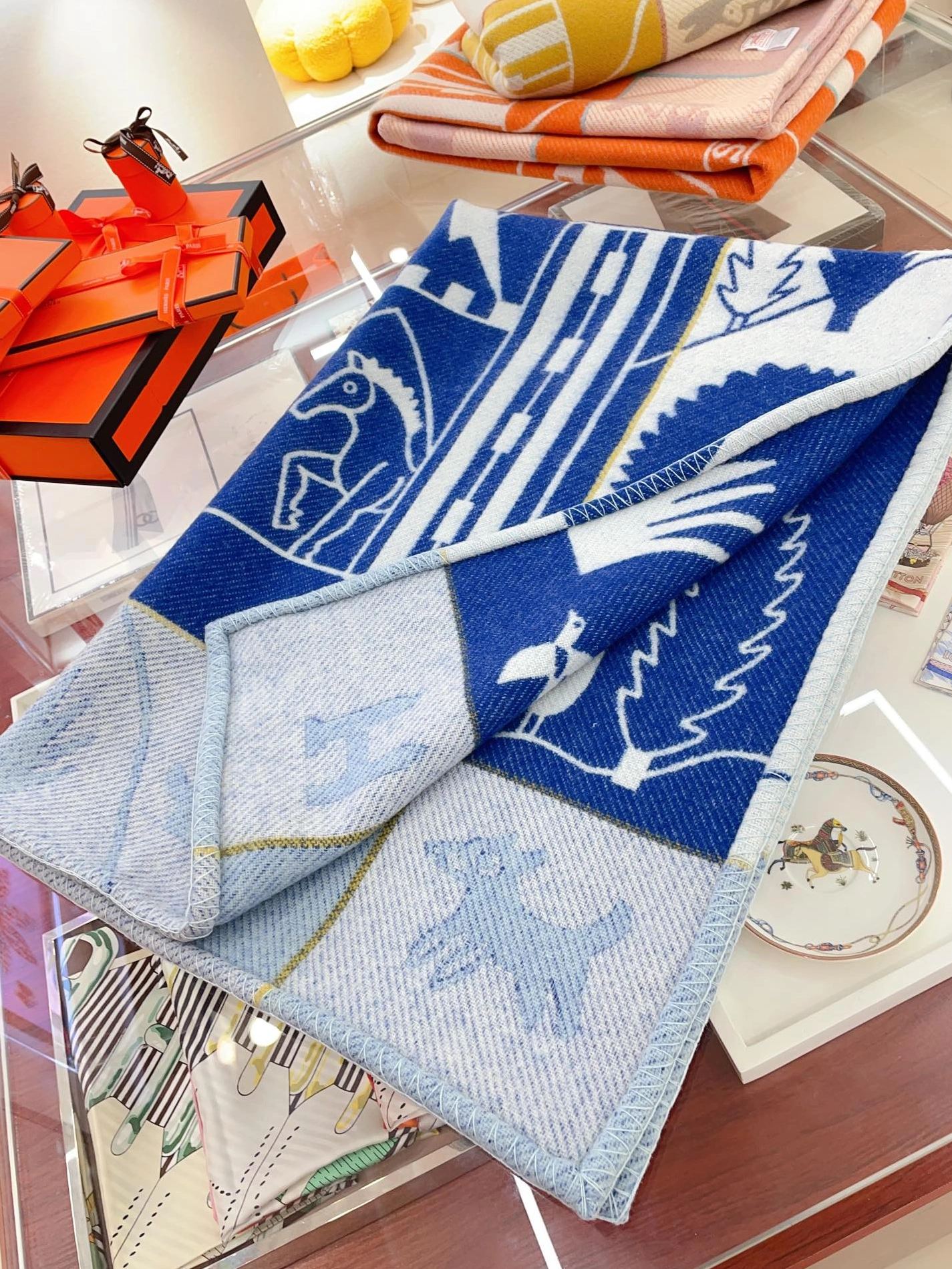 Hermes Blanket Versatile 4931