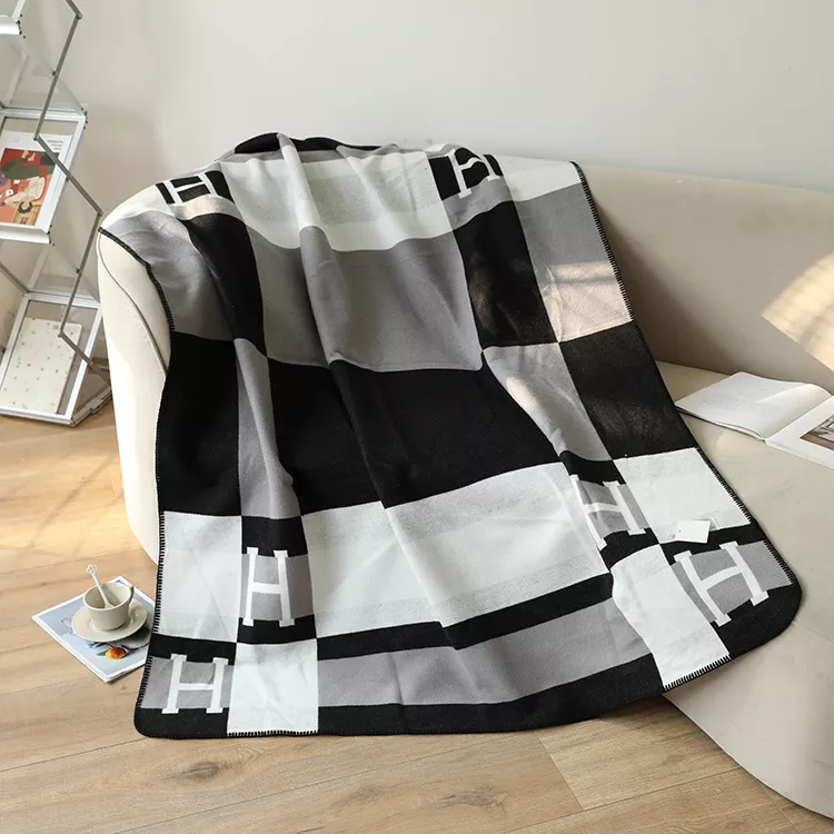Hermes Blanket Vibrant 211