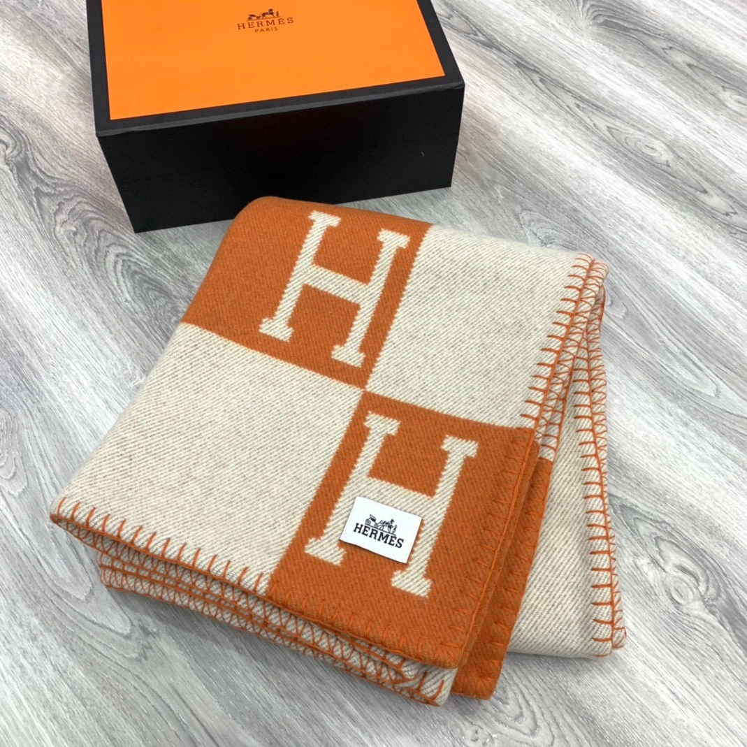 Hermes Blankets Practical 2838