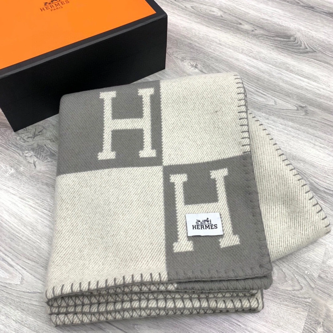 Hermes Blankets Practical 7088