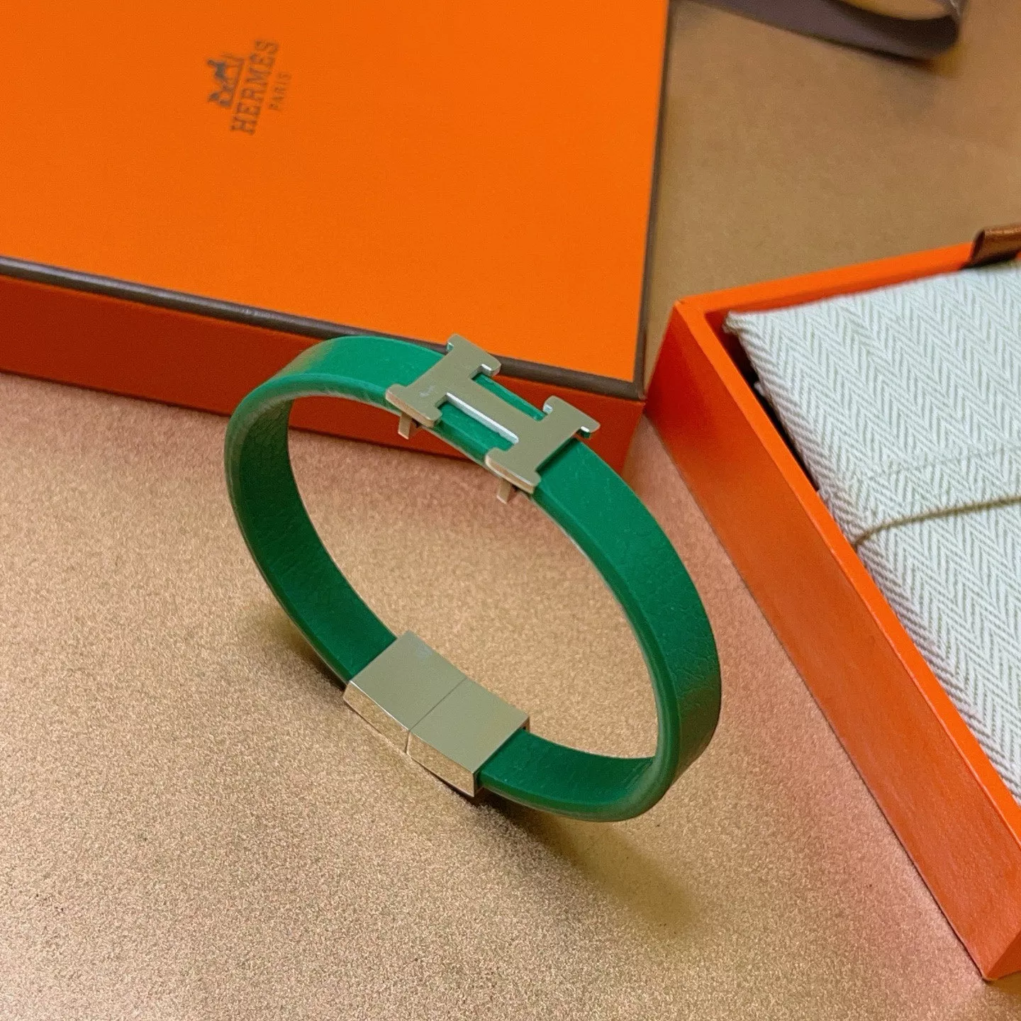 Hermes Bracelets Comfortable 7141