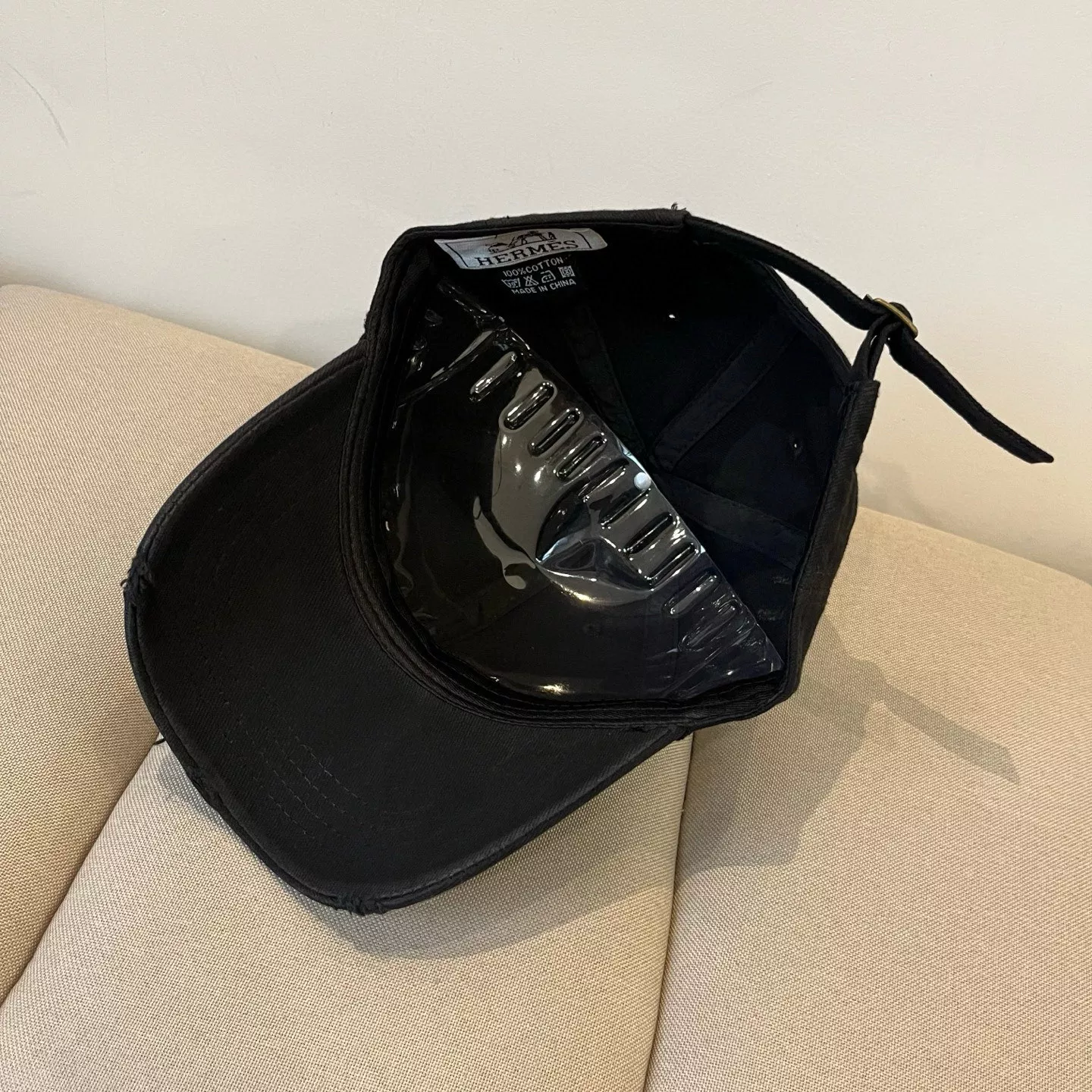 Hermes Caps Breathable 5259