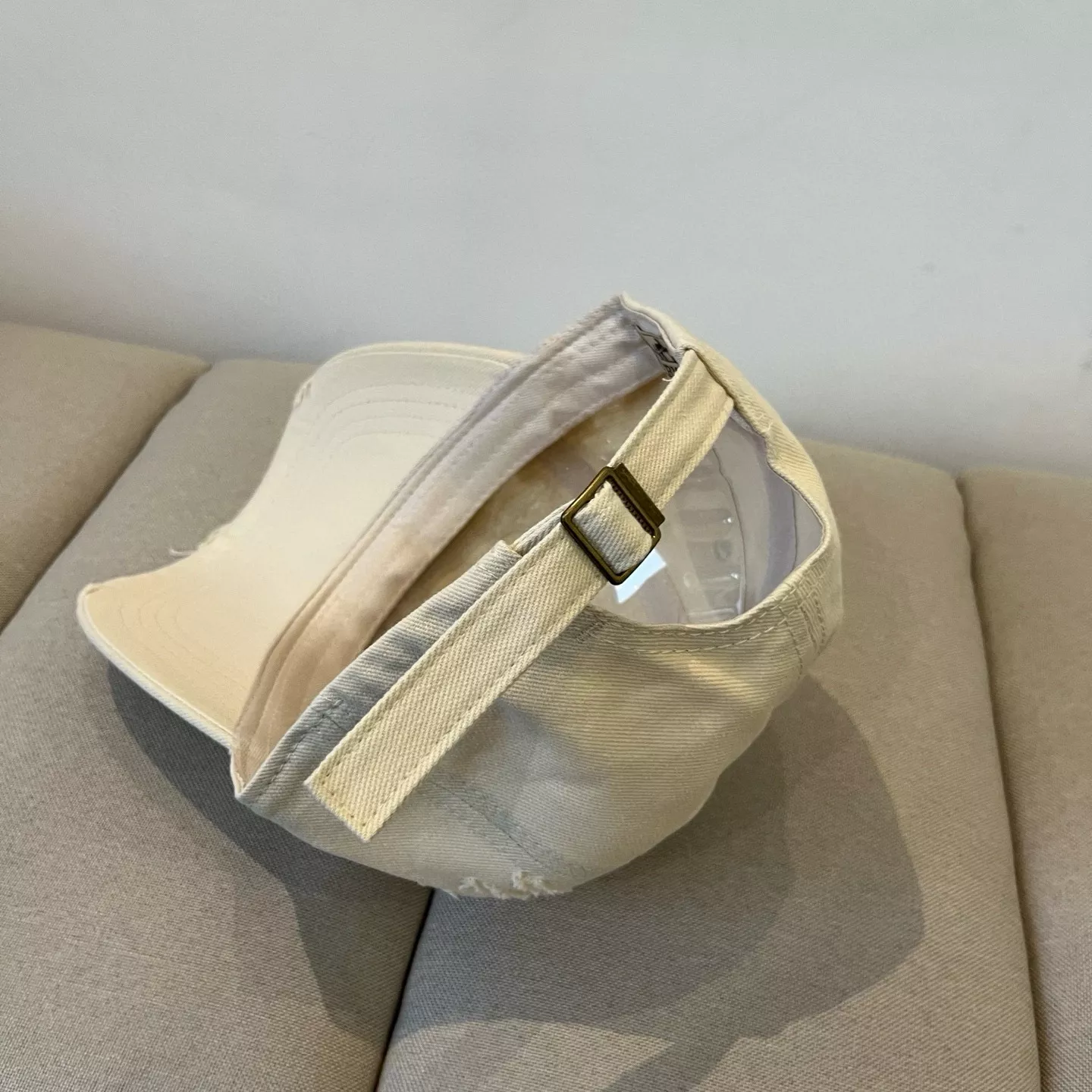 Hermes Caps Practical 3472
