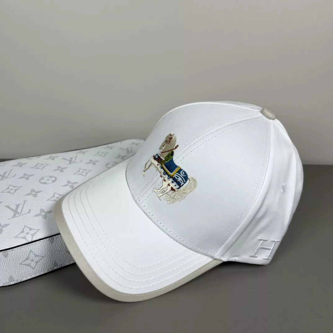 Hermes Caps Trendy 489