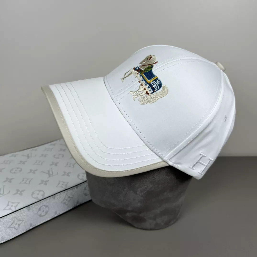 Hermes Caps Trendy 489