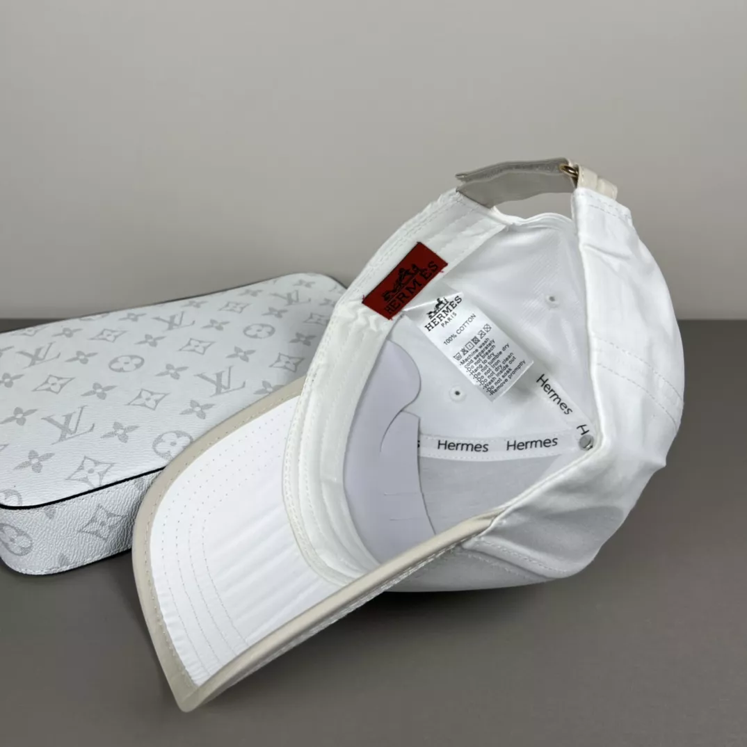Hermes Caps Trendy 489
