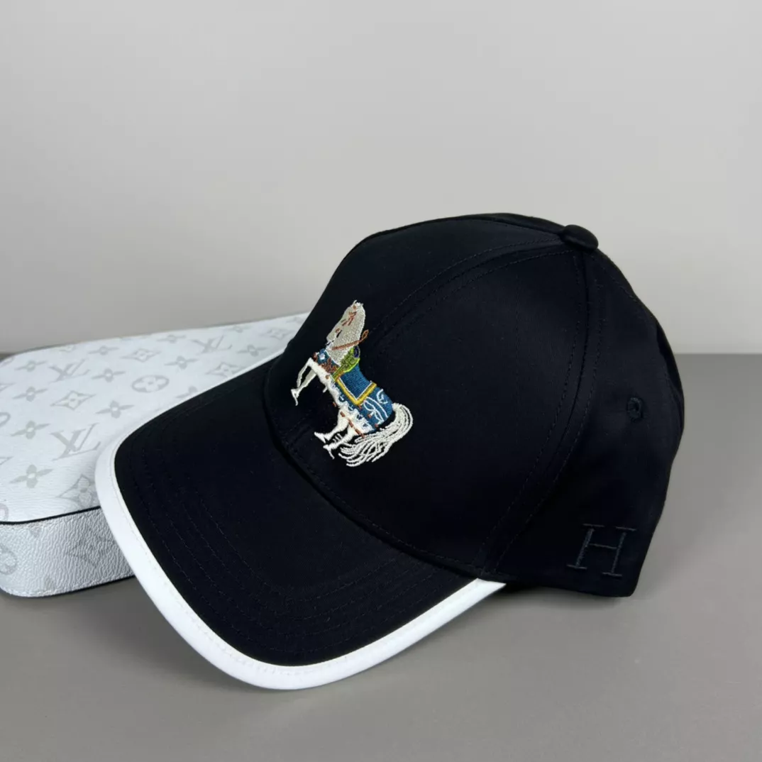Hermes Caps Unique 3349