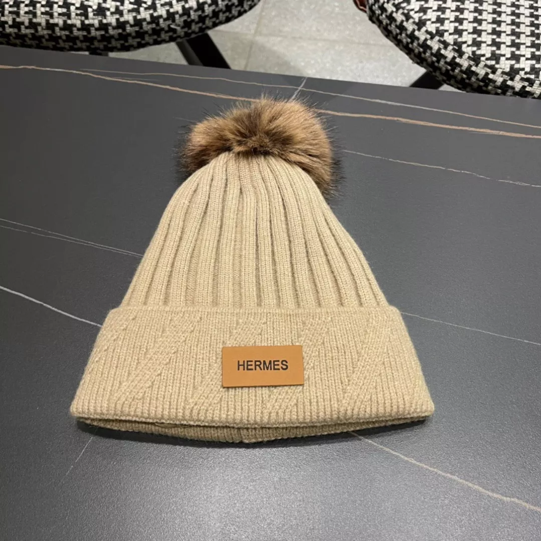 Hermes Caps Versatile 2639