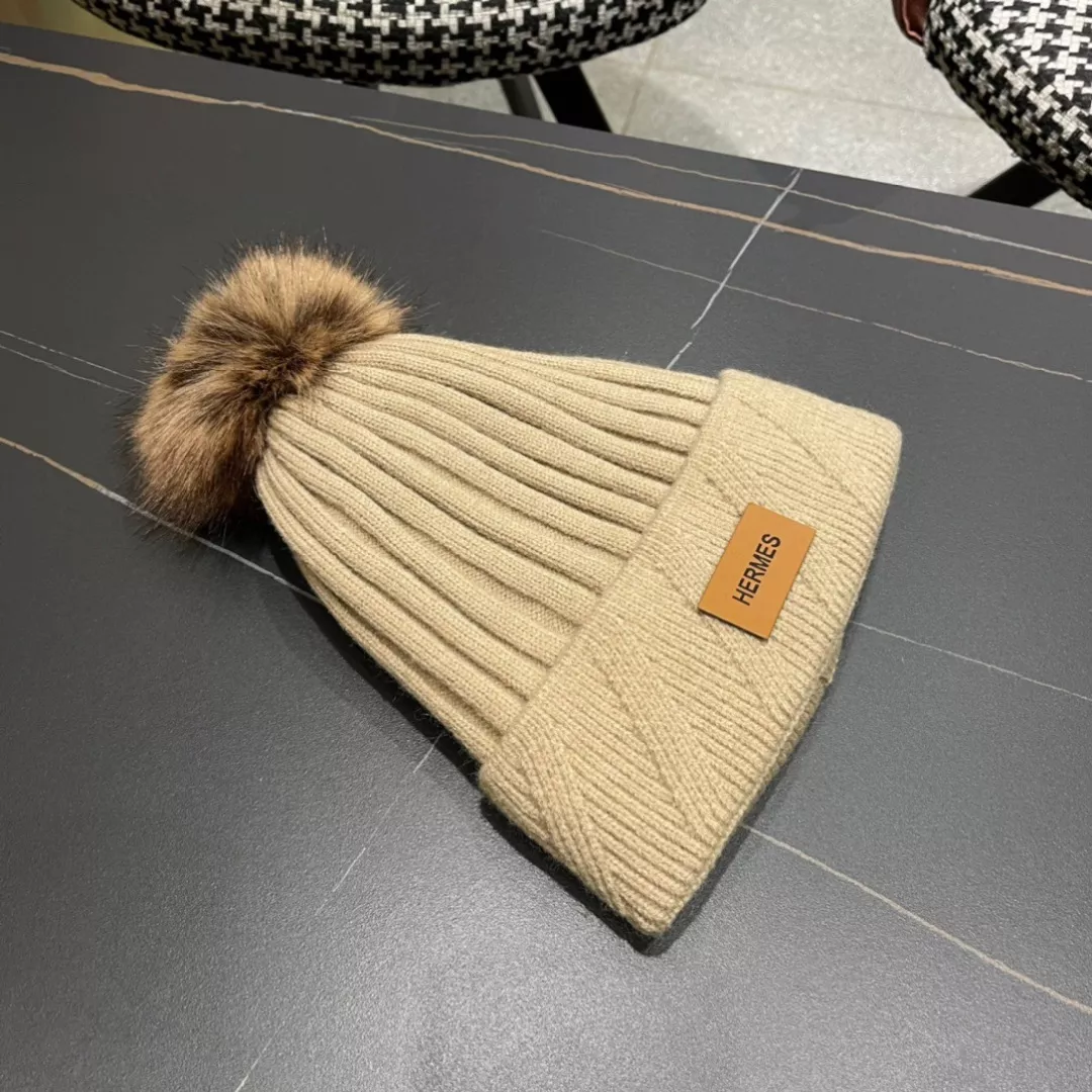 Hermes Caps Versatile 2639