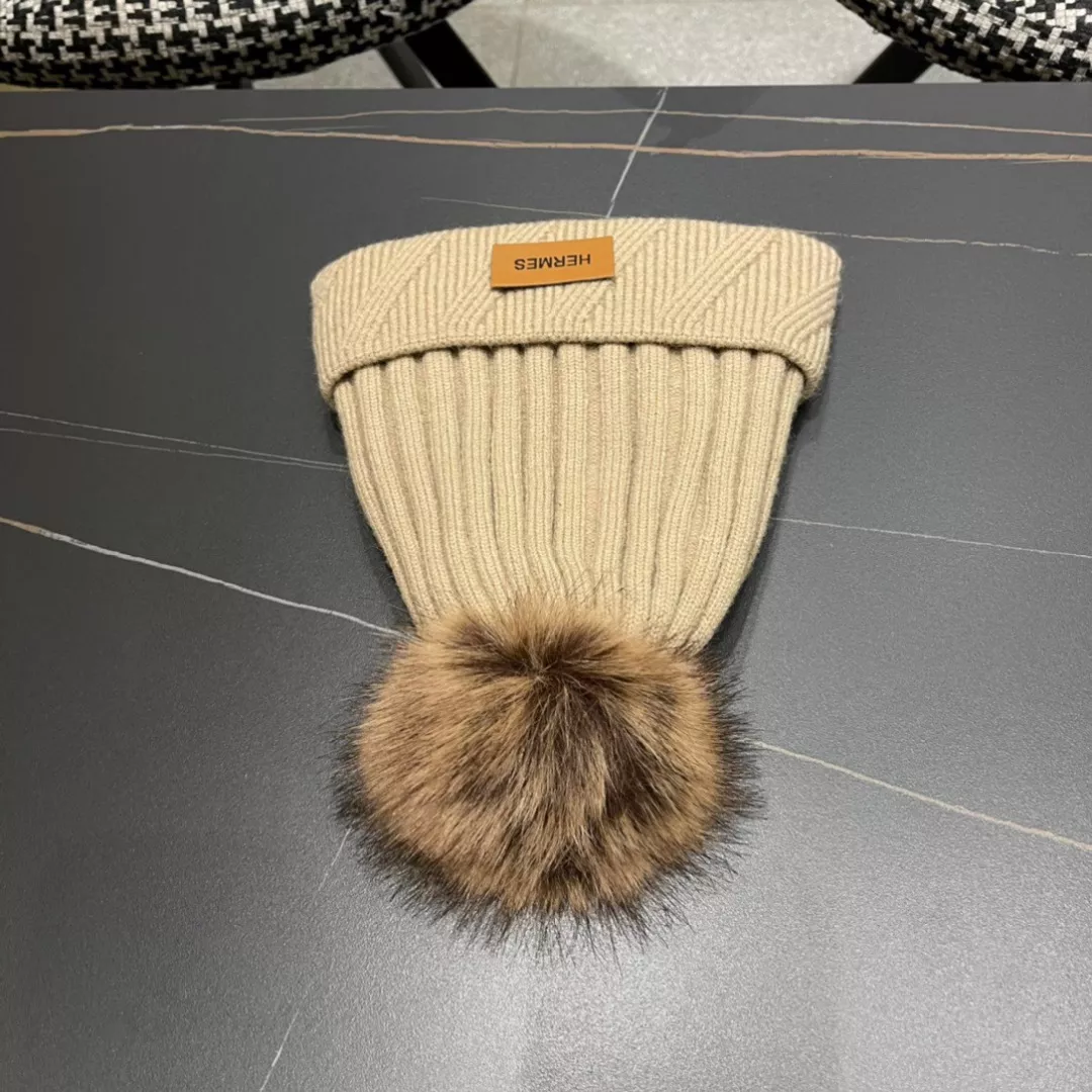 Hermes Caps Versatile 2639
