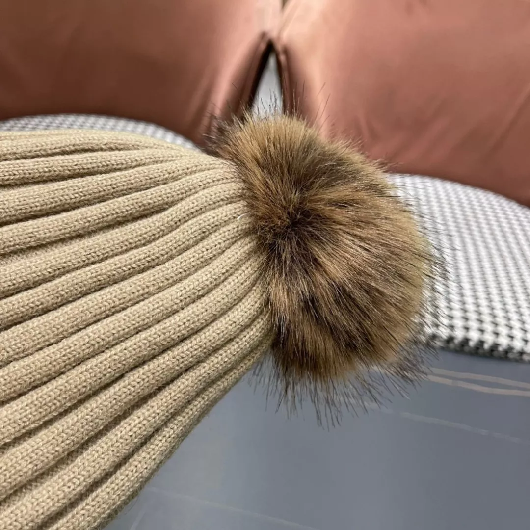 Hermes Caps Versatile 2639