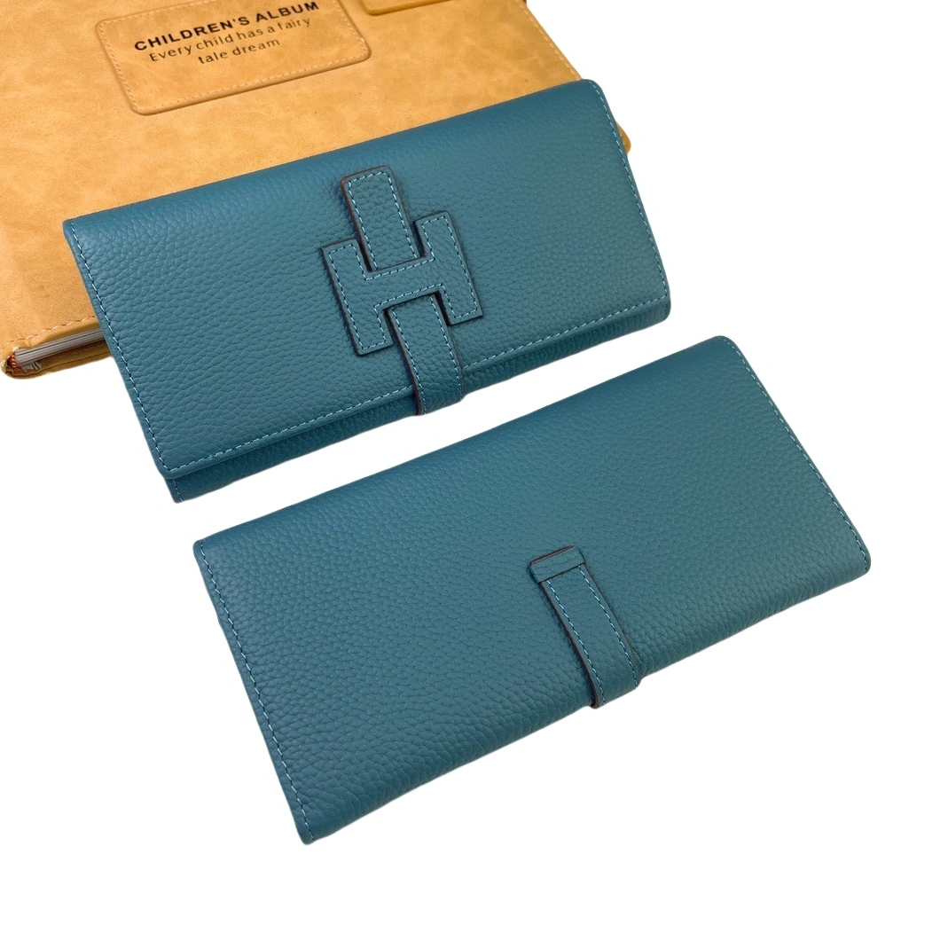 Hermes Card Case For Women Vibrant 5933