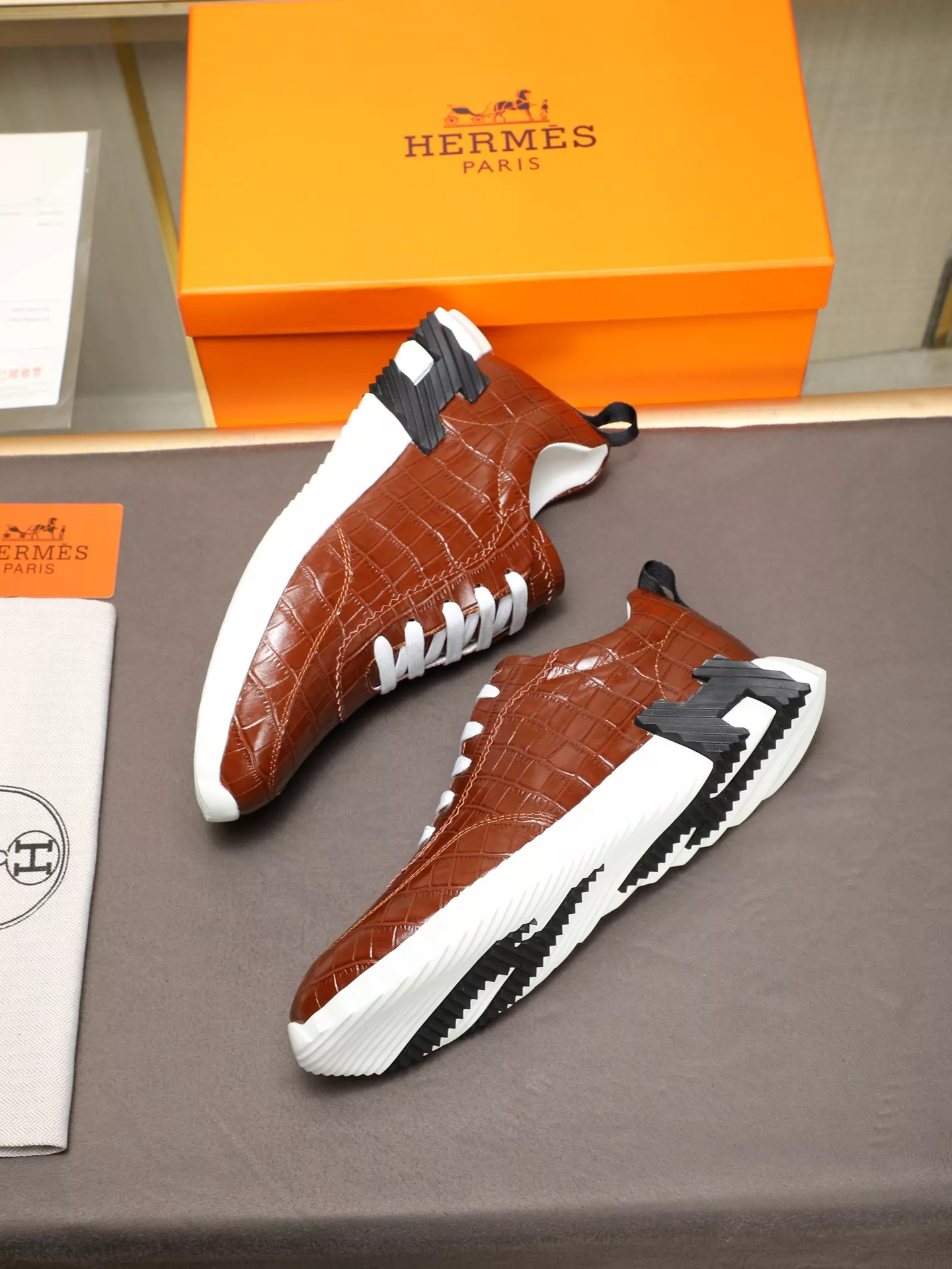 Hermes Casual Shoes For Men Durable 1076