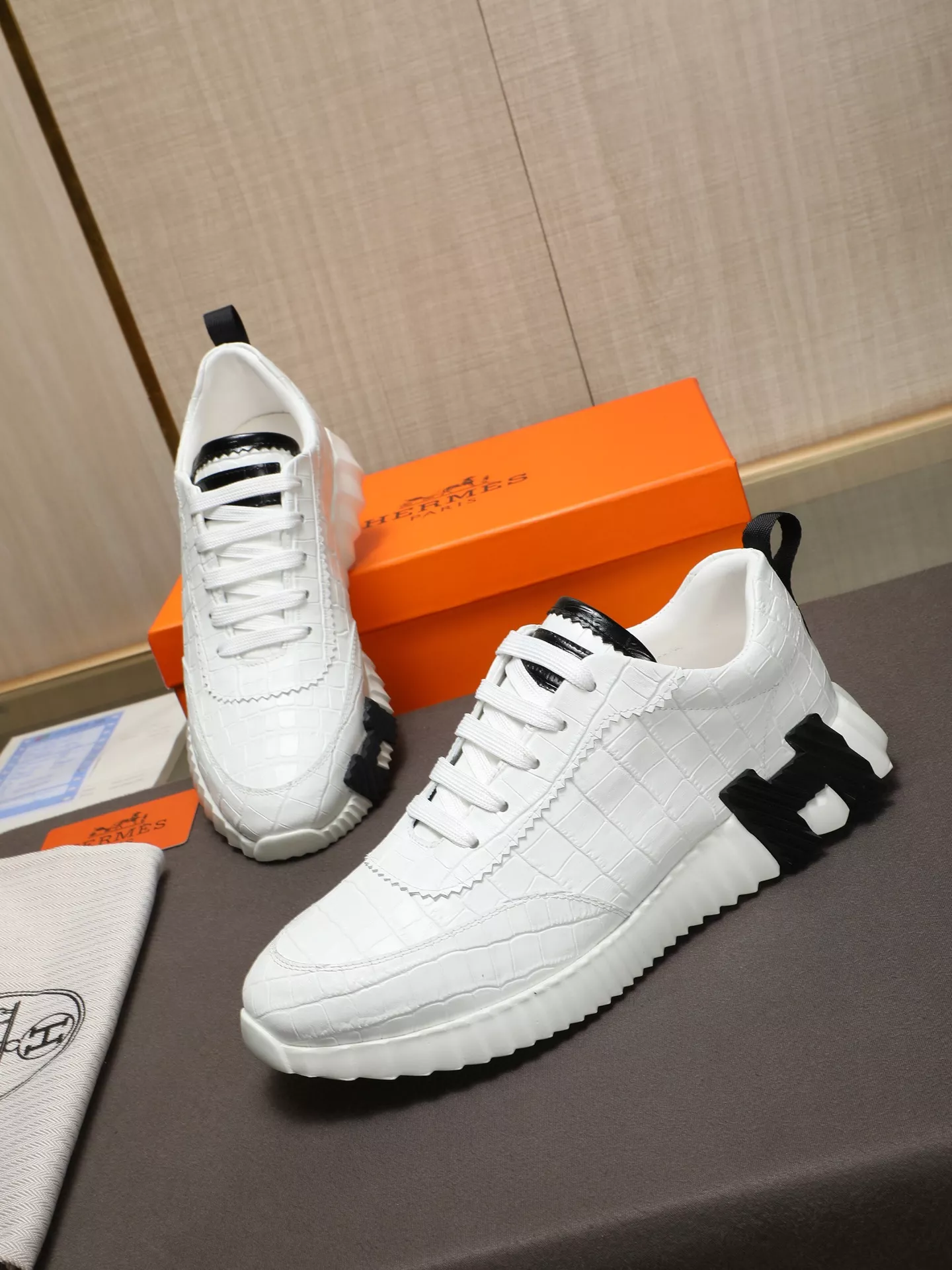 Hermes Casual Shoes For Men Durable 4662