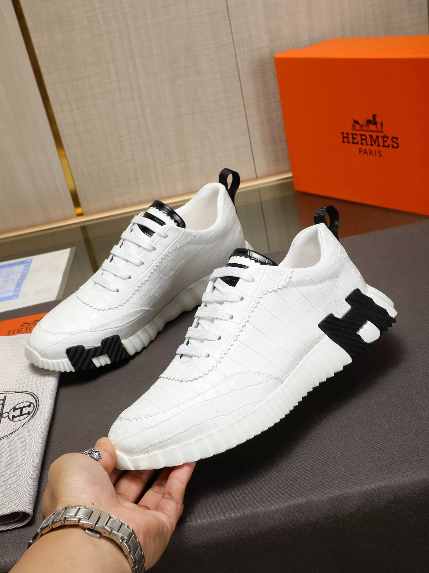 Hermes Casual Shoes For Men Durable 4662