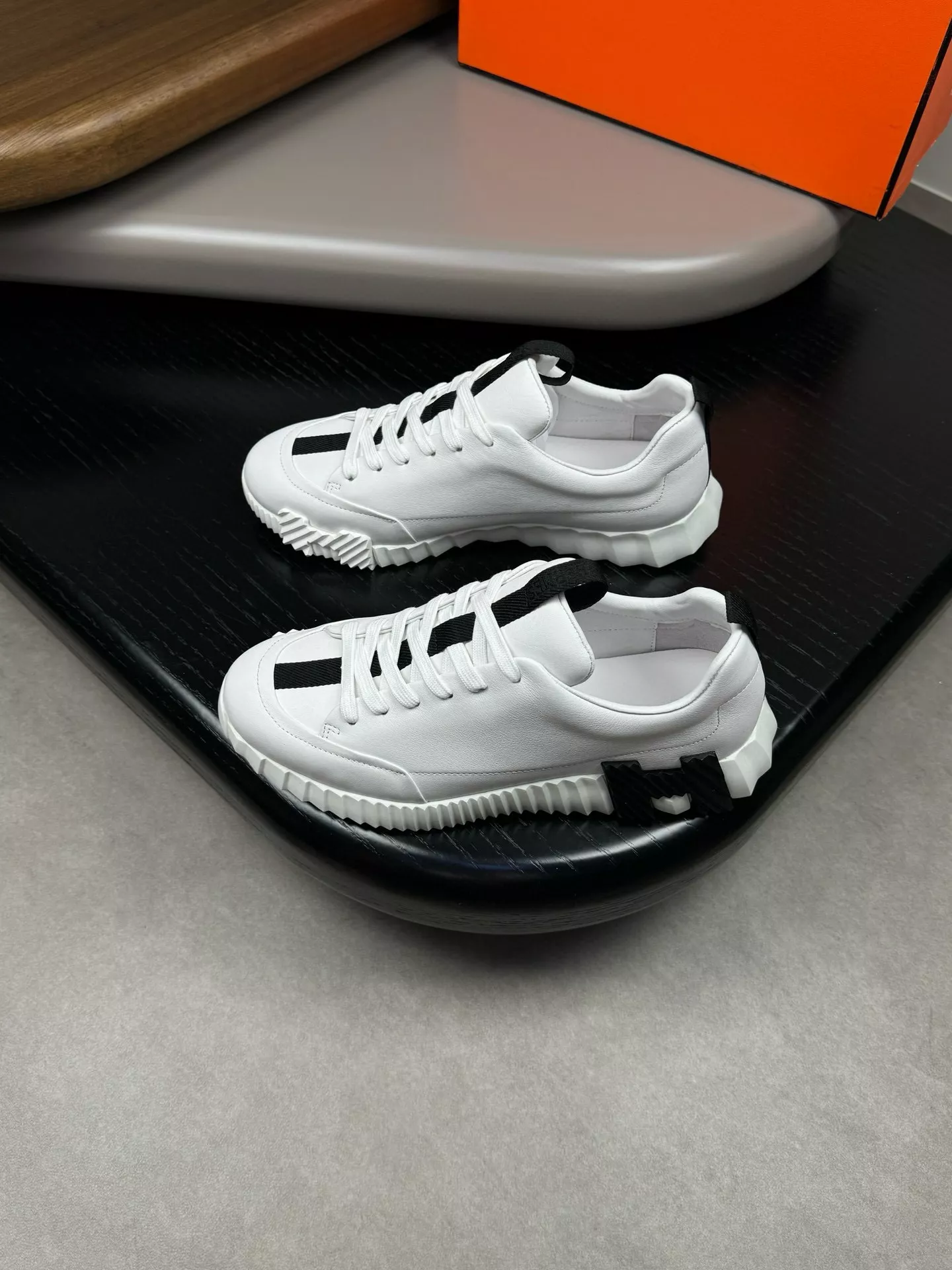 Hermes Casual Shoes For Men EyeCatching 5245