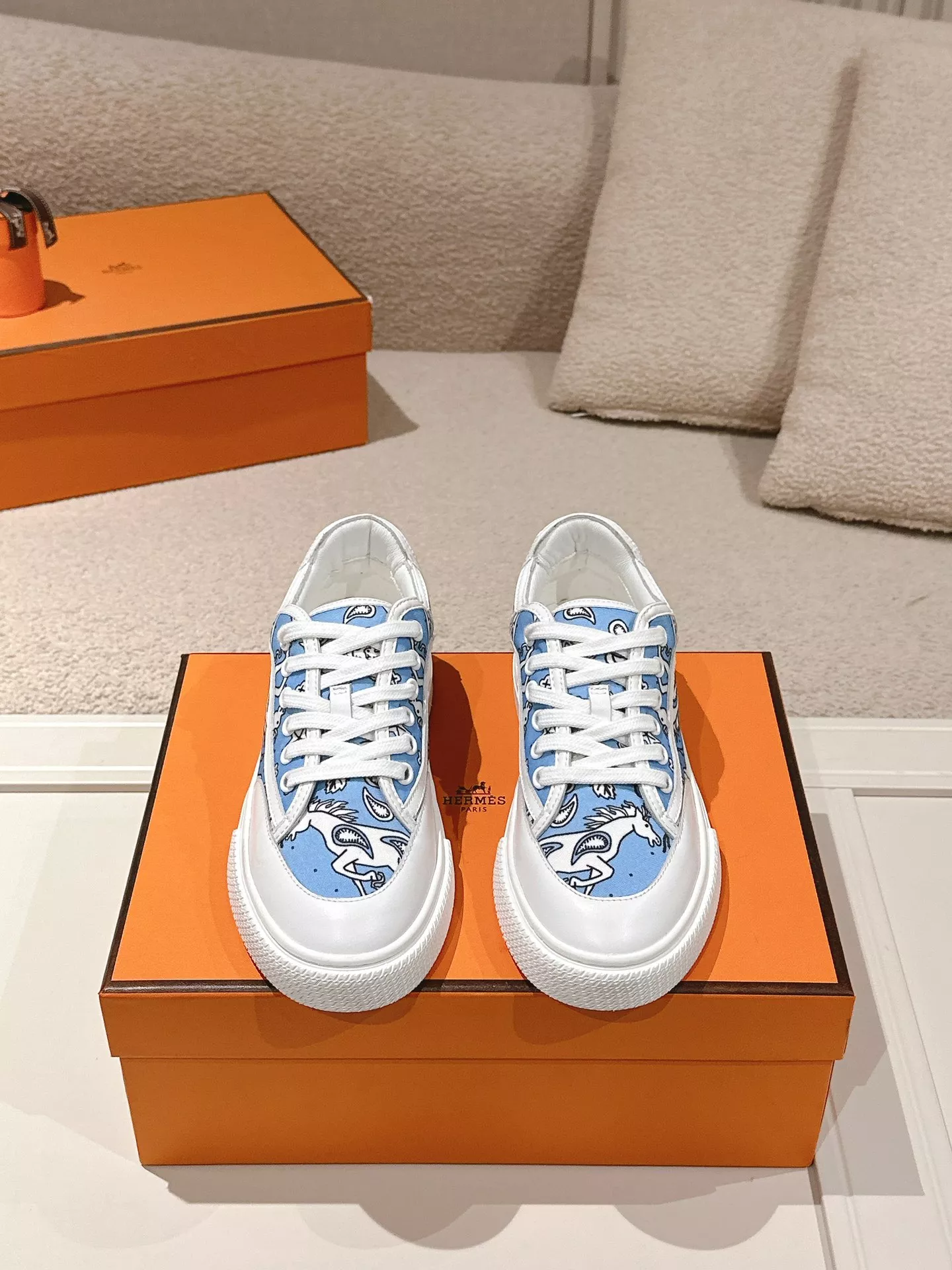 Hermes Casual Shoes For Women Durable 8592