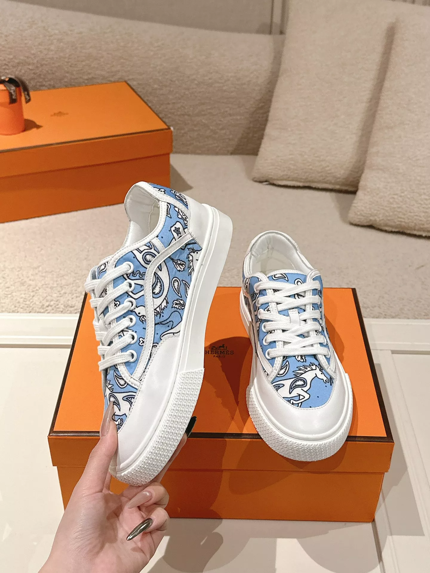 Hermes Casual Shoes For Women Durable 8592