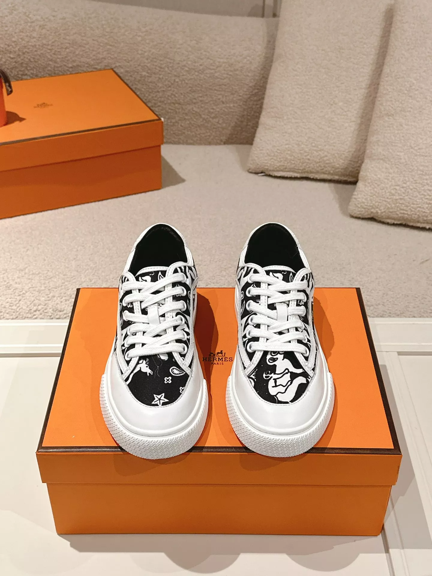 Hermes Casual Shoes For Women GoAnywhere 966