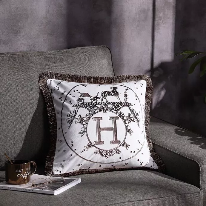 Hermes Cushion Affordable 6424