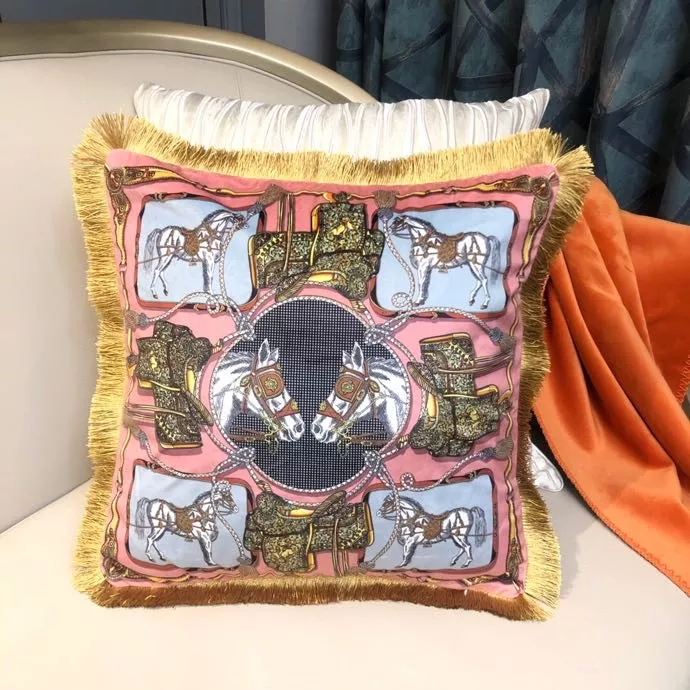 Hermes Cushion Durable 4037