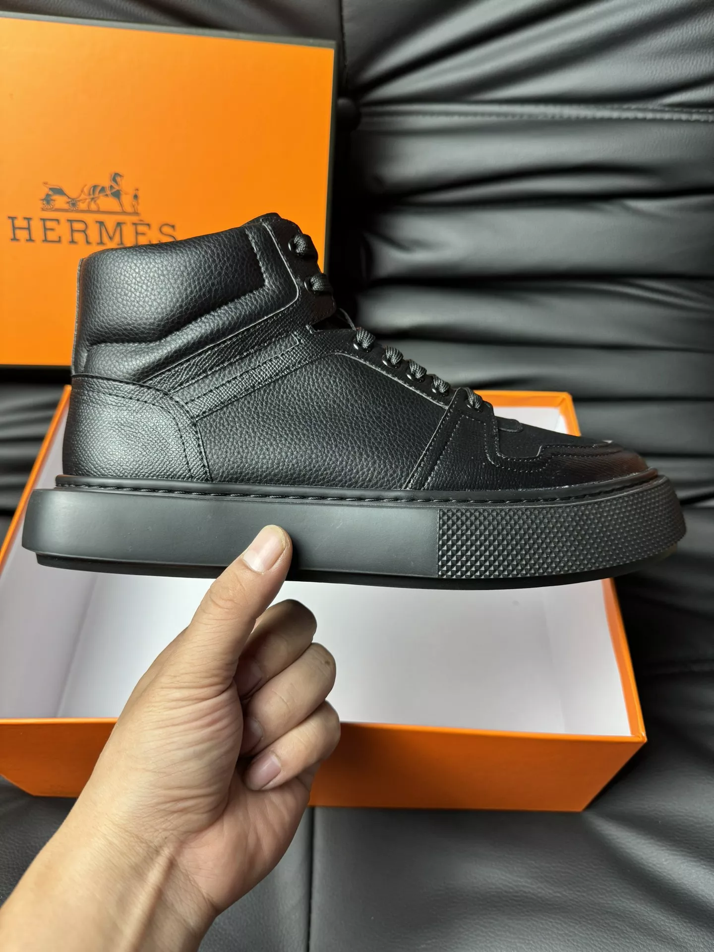 Hermes High Tops Shoes For Men Minimalist 2811