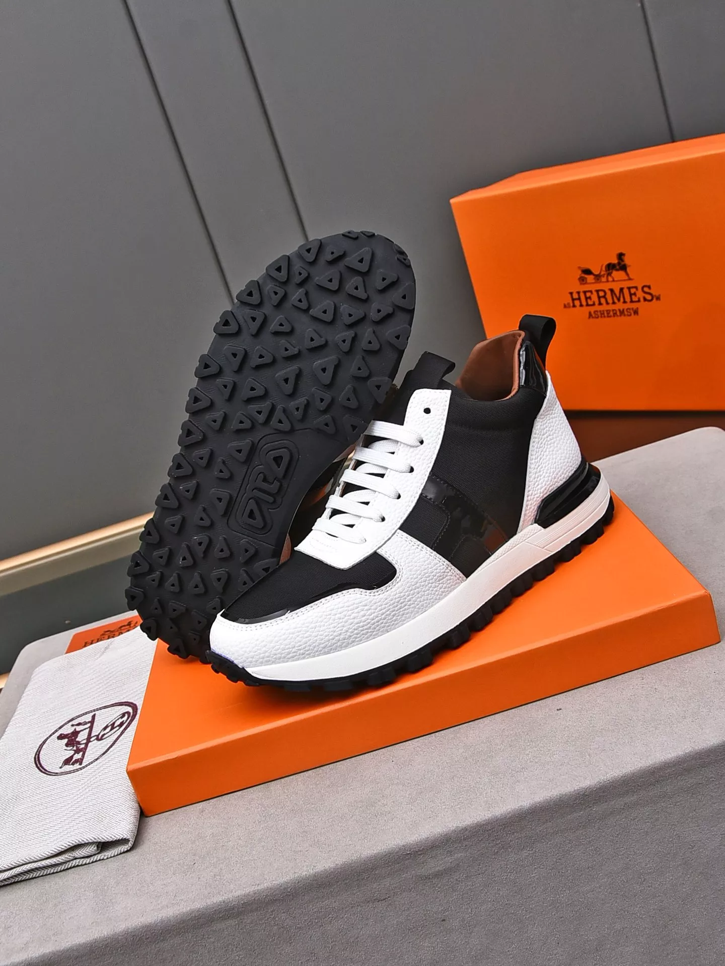 Hermes High Tops Shoes For Men Modern 8981