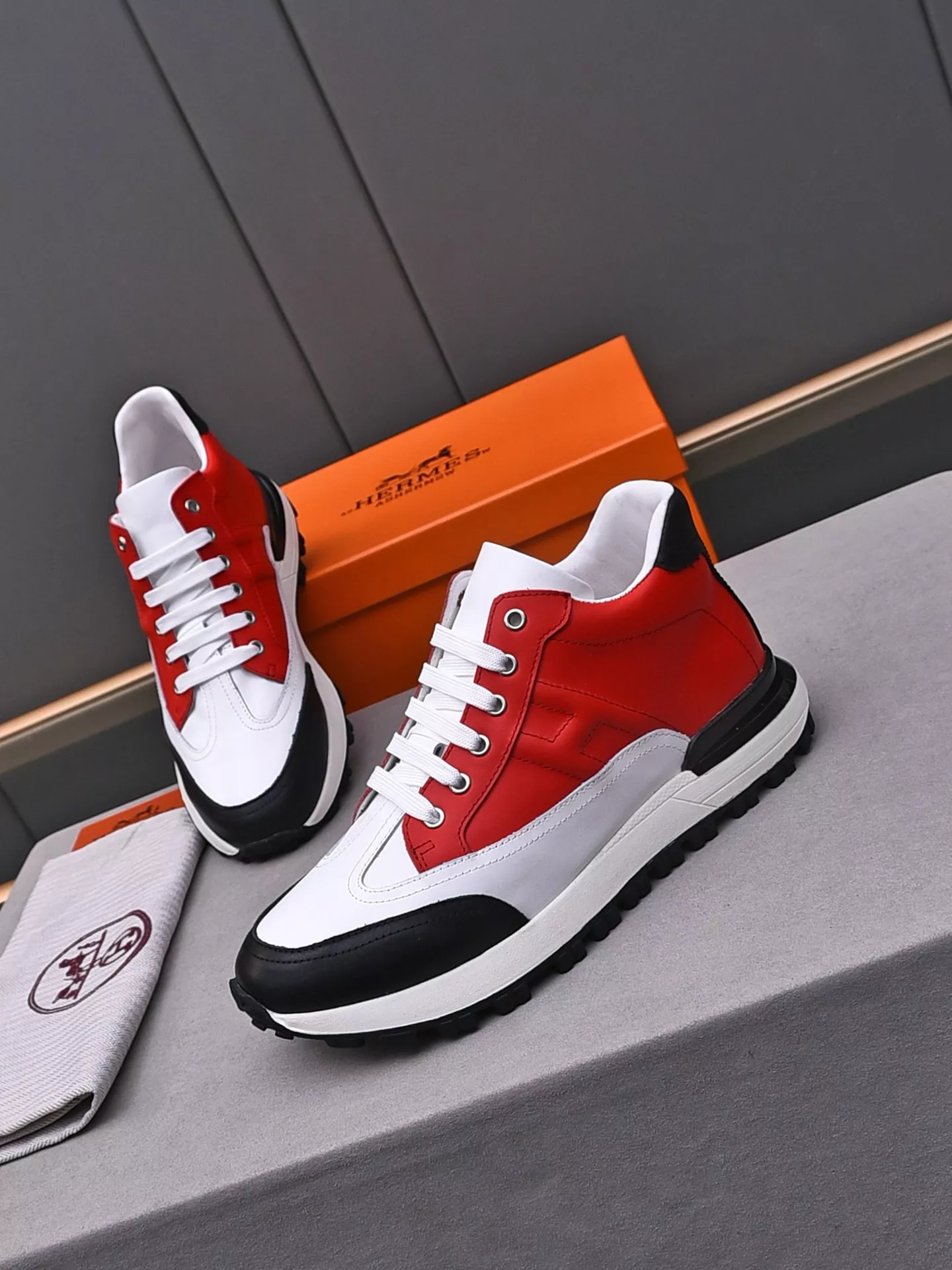 Hermes High Tops Shoes For Men Sleek 4020