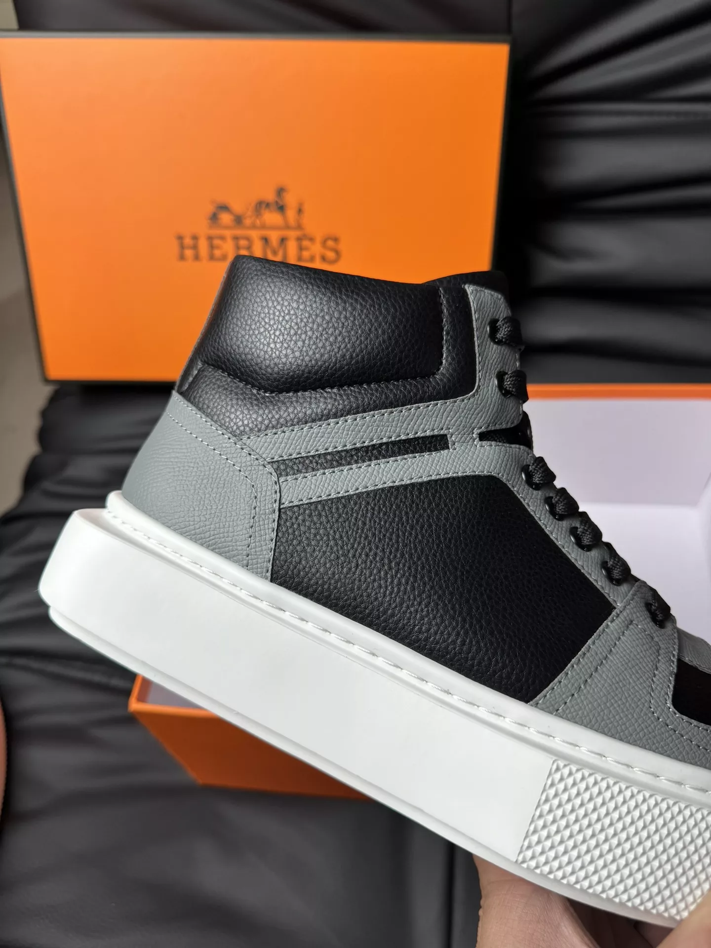 Hermes High Tops Shoes For Men Soft 525