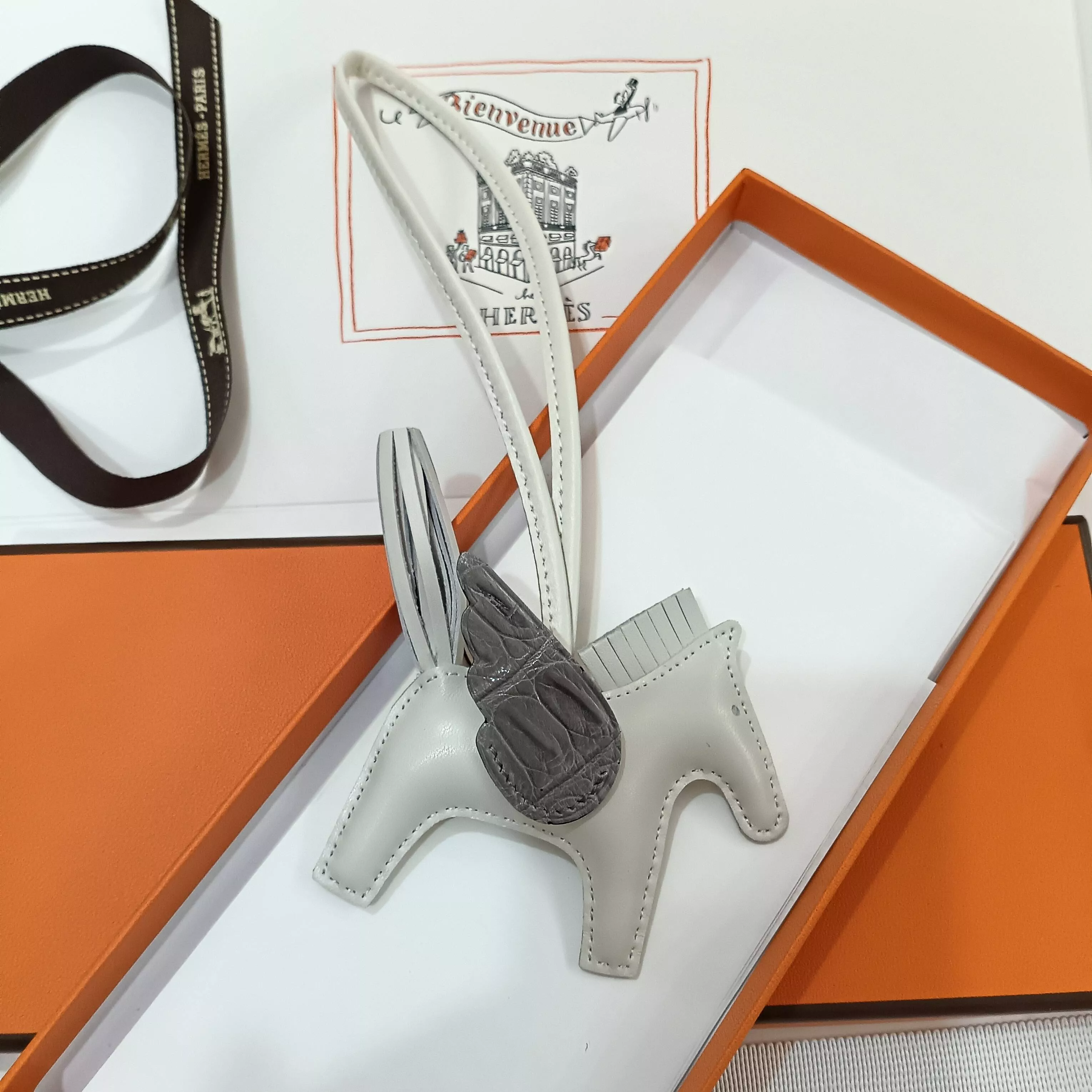 Hermes Key Holder And Bag Buckle Breathable 6260