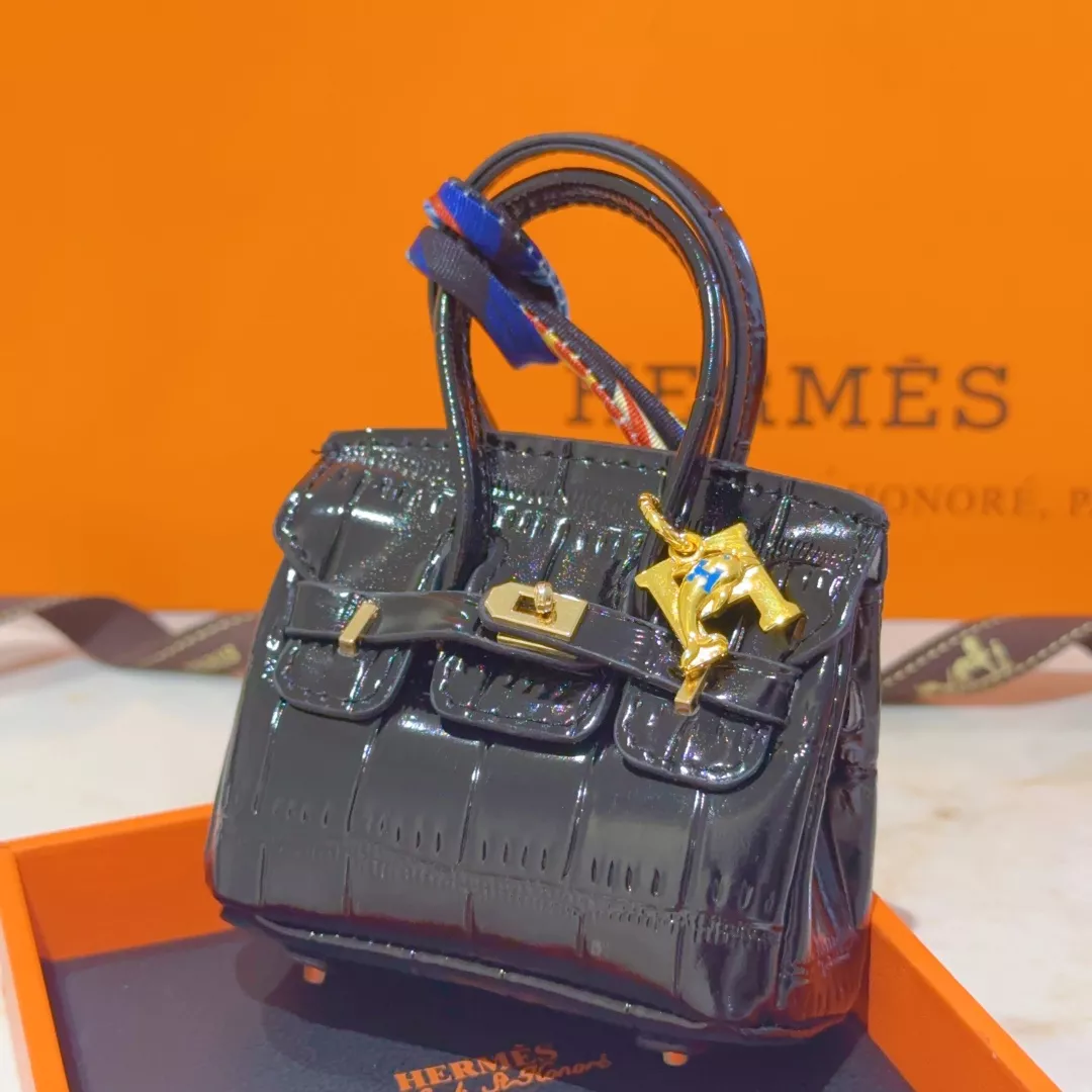 Hermes Key Holder And Bag Buckle Bright 8274