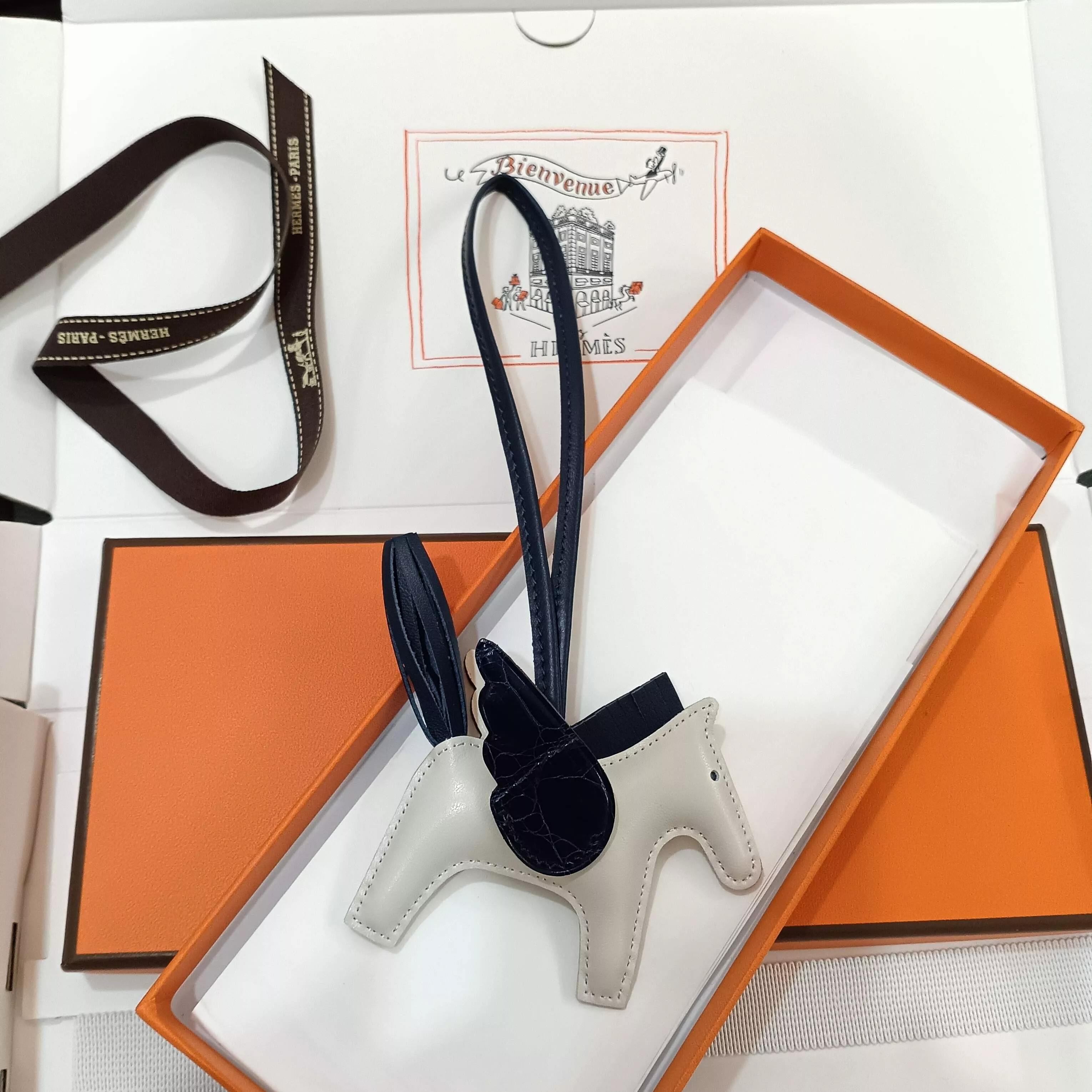Hermes Key Holder And Bag Buckle Classic 8945