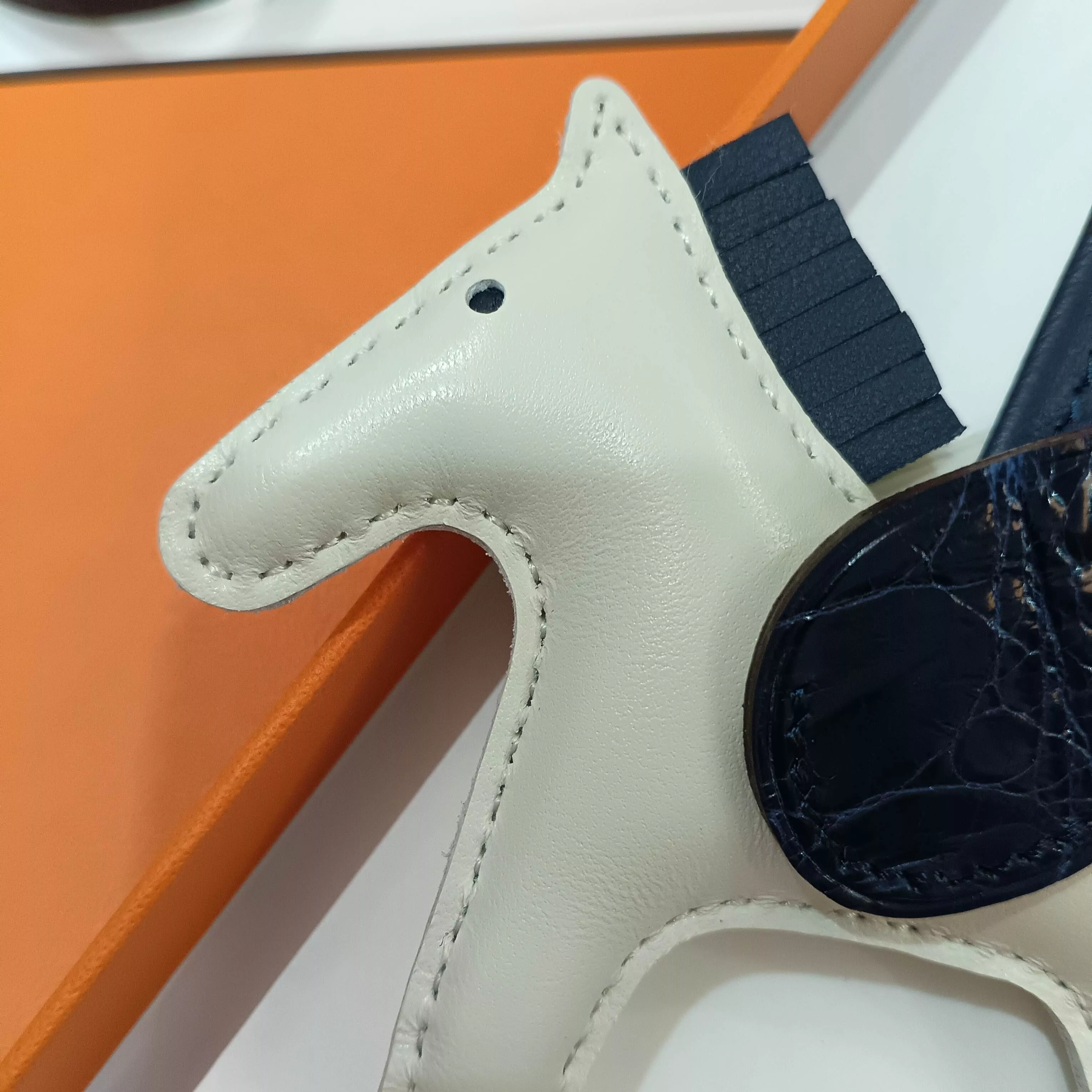 Hermes Key Holder And Bag Buckle Classic 8945