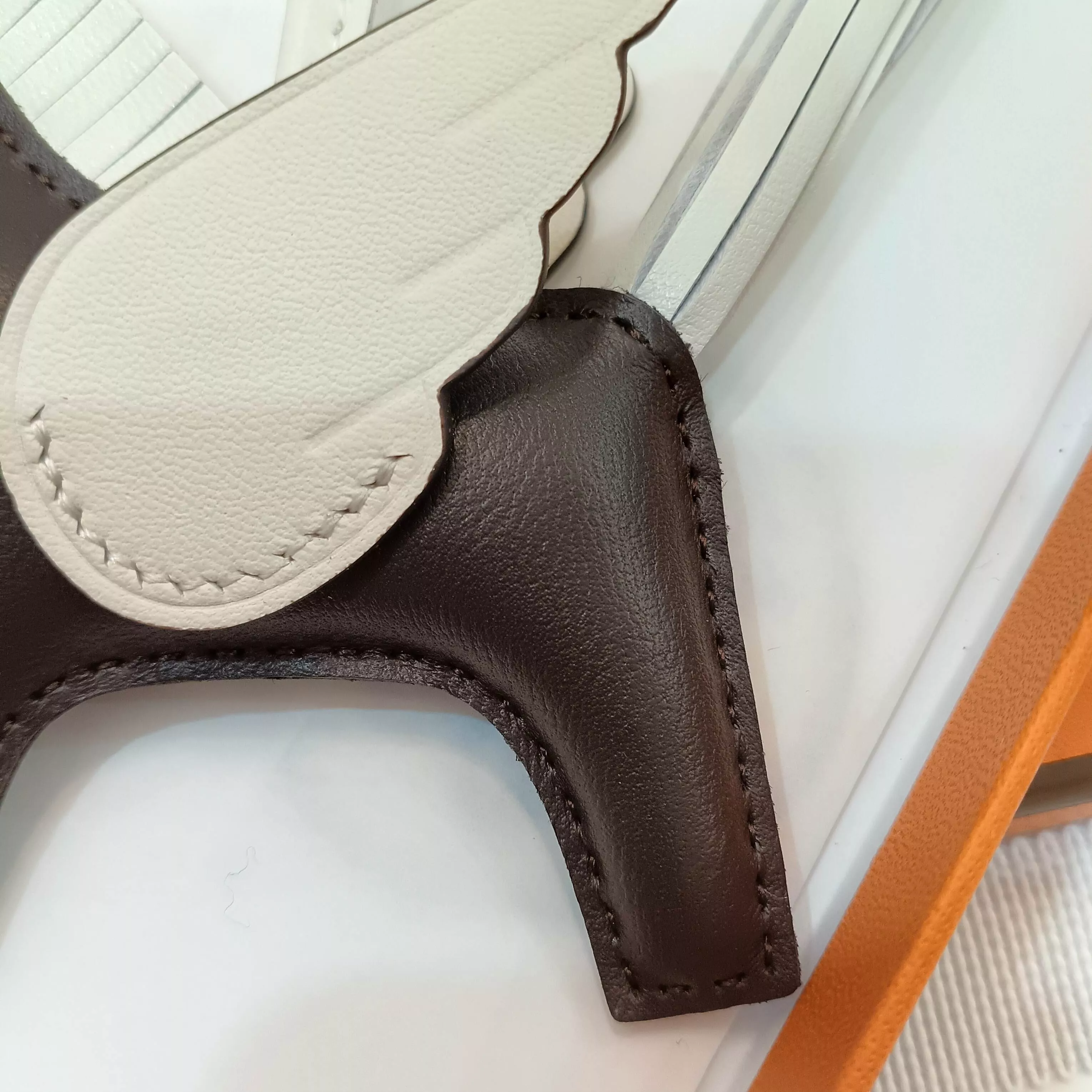 Hermes Key Holder And Bag Buckle Elegant 3101