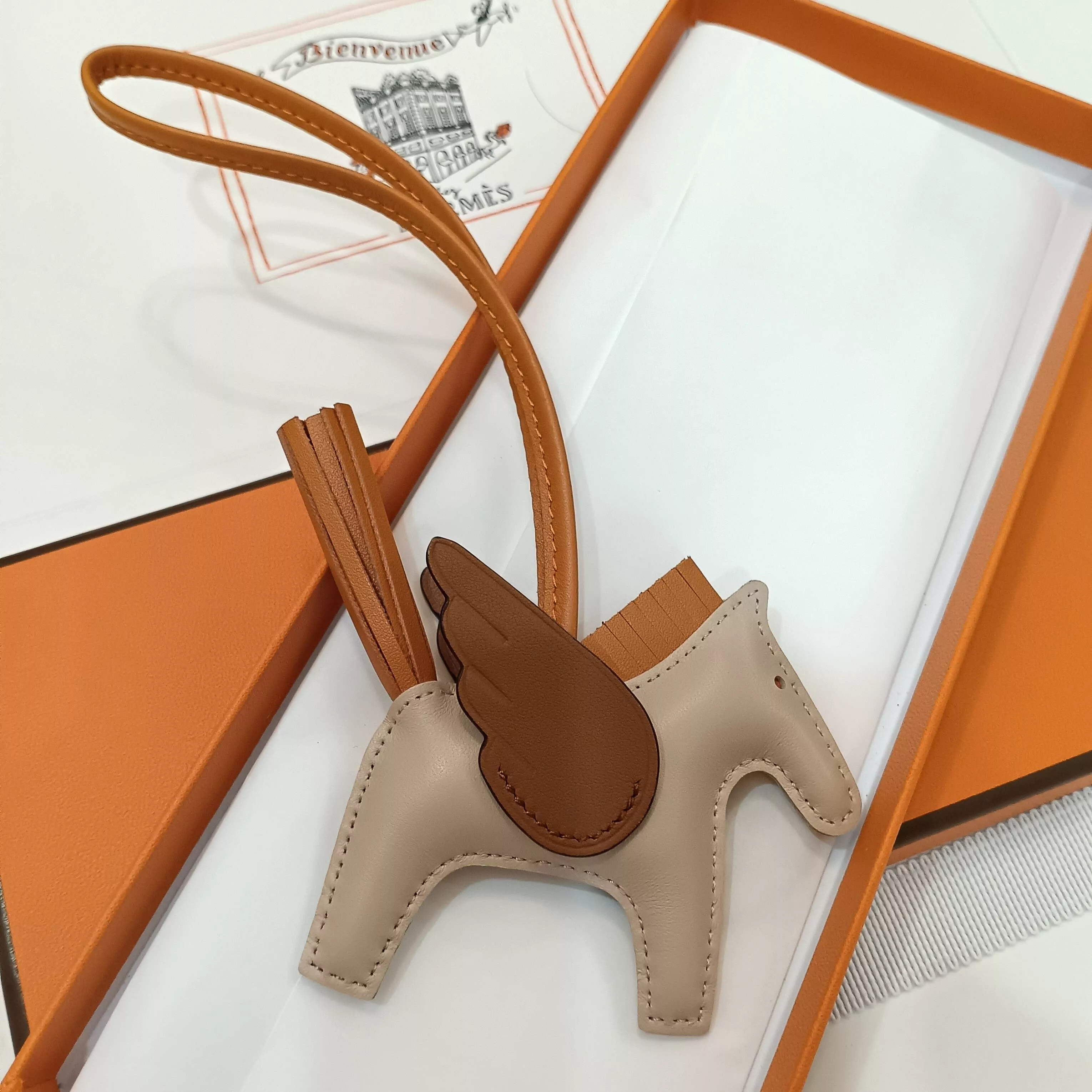 Hermes Key Holder And Bag Buckle Flexible 1756
