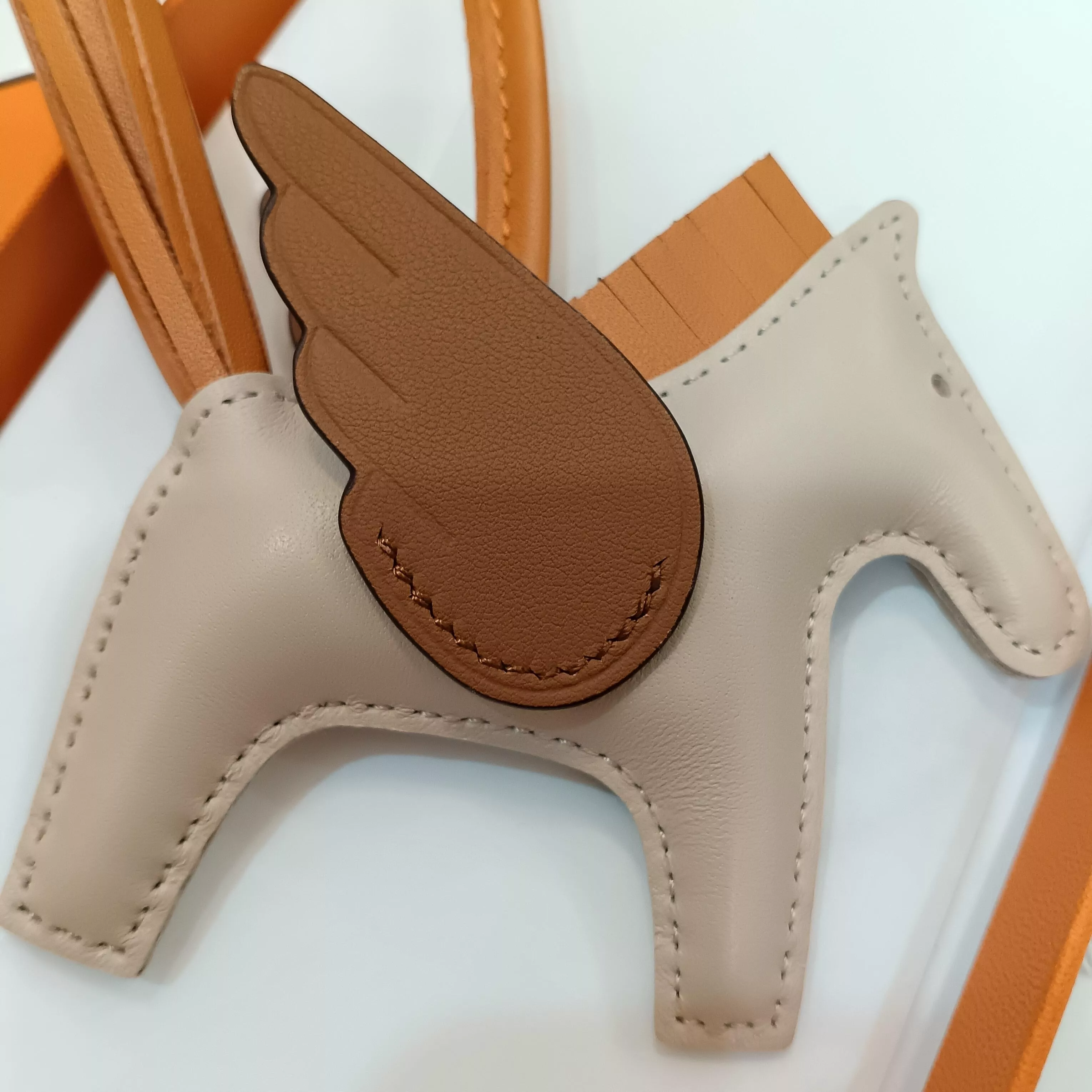 Hermes Key Holder And Bag Buckle Flexible 1756