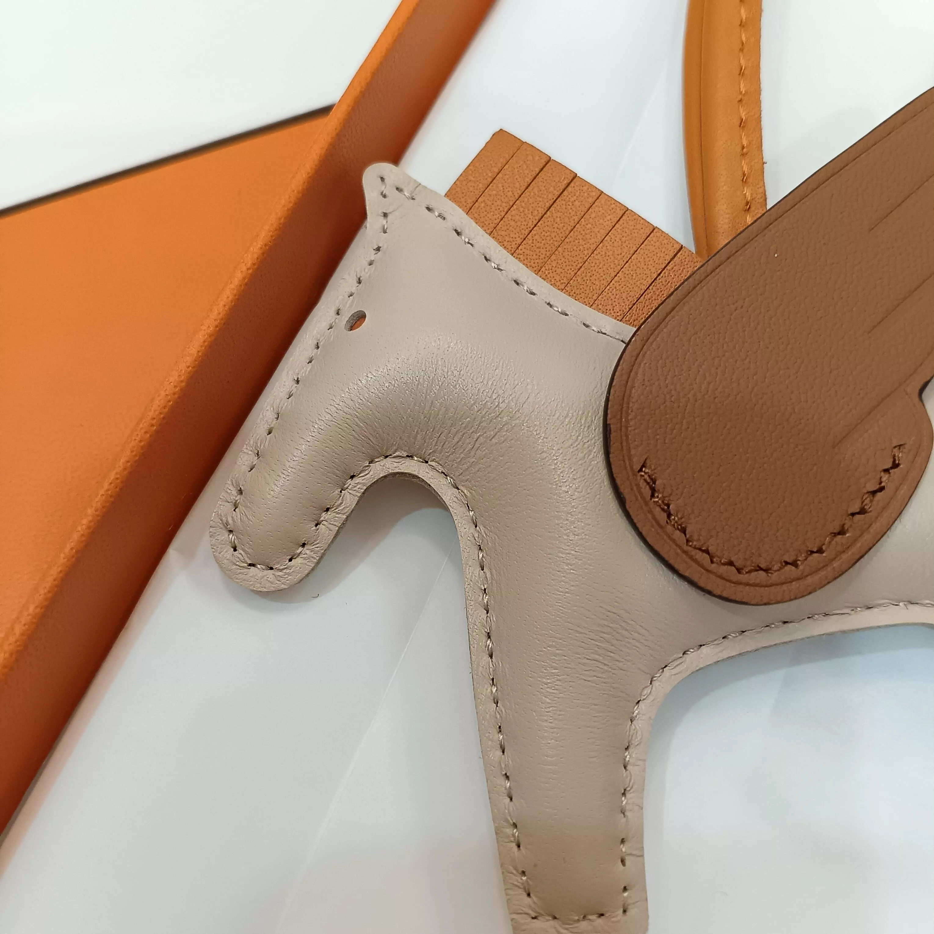 Hermes Key Holder And Bag Buckle Flexible 1756