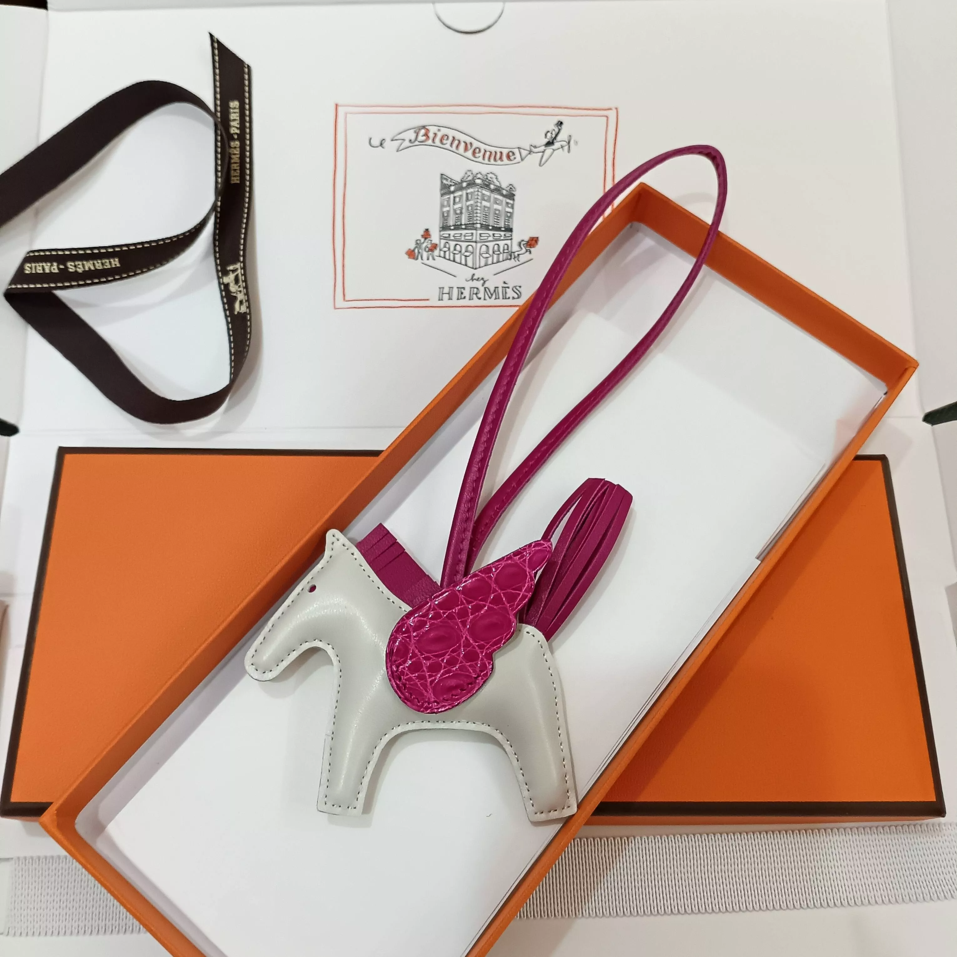 Hermes Key Holder And Bag Buckle HighQuality 6412