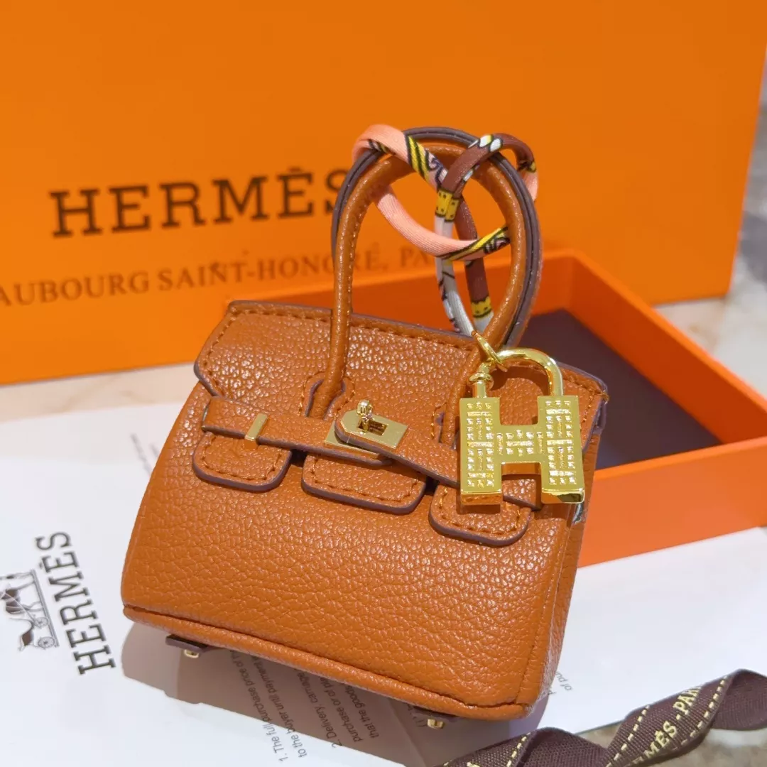 Hermes Key Holder And Bag Buckle Modern 7484