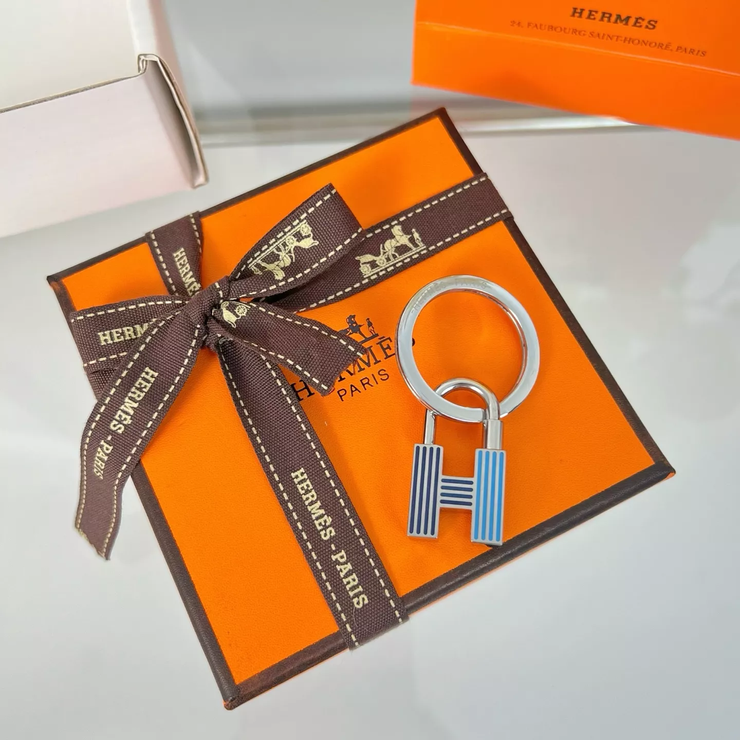 Hermes Key Holder And Bag Buckle ModernLook 6534