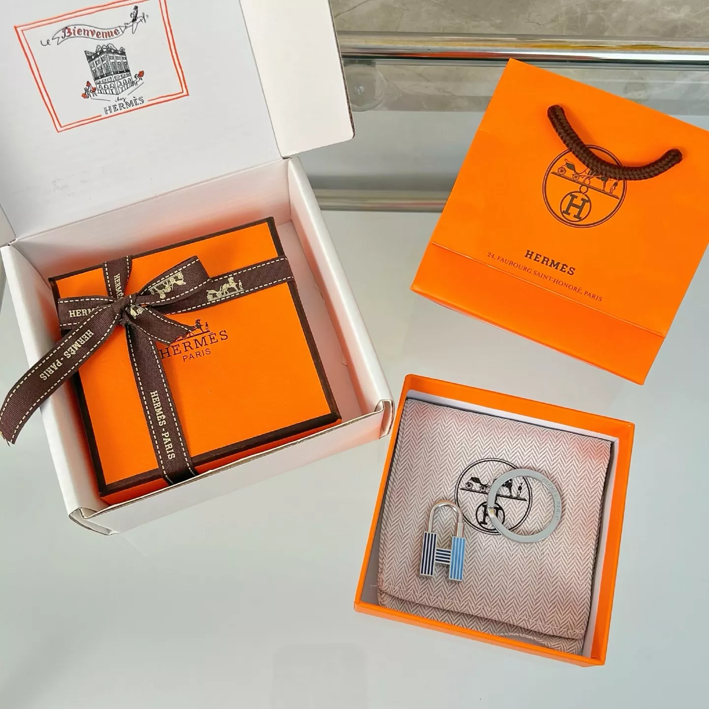 Hermes Key Holder And Bag Buckle ModernLook 6534