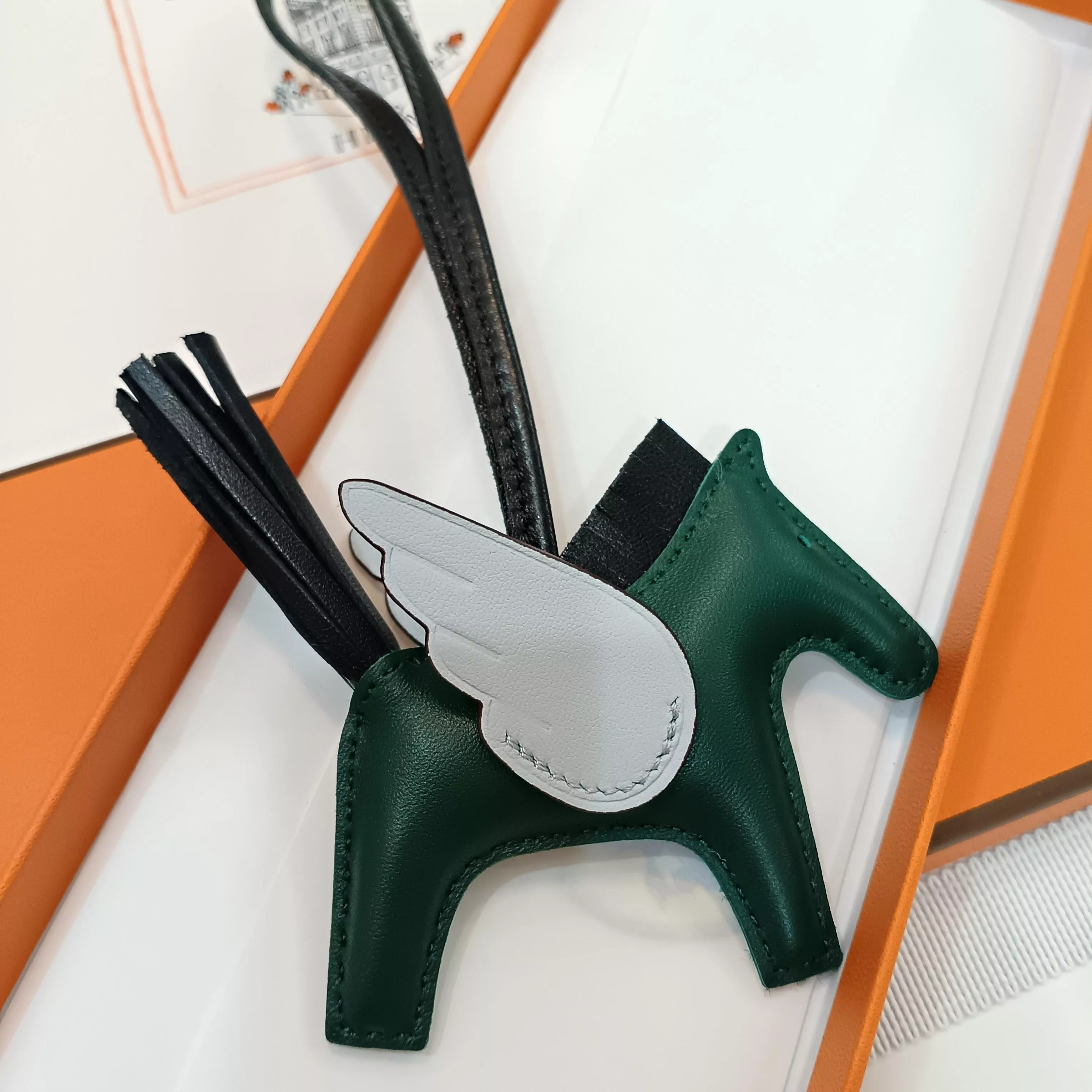 Hermes Key Holder And Bag Buckle Popular 8642