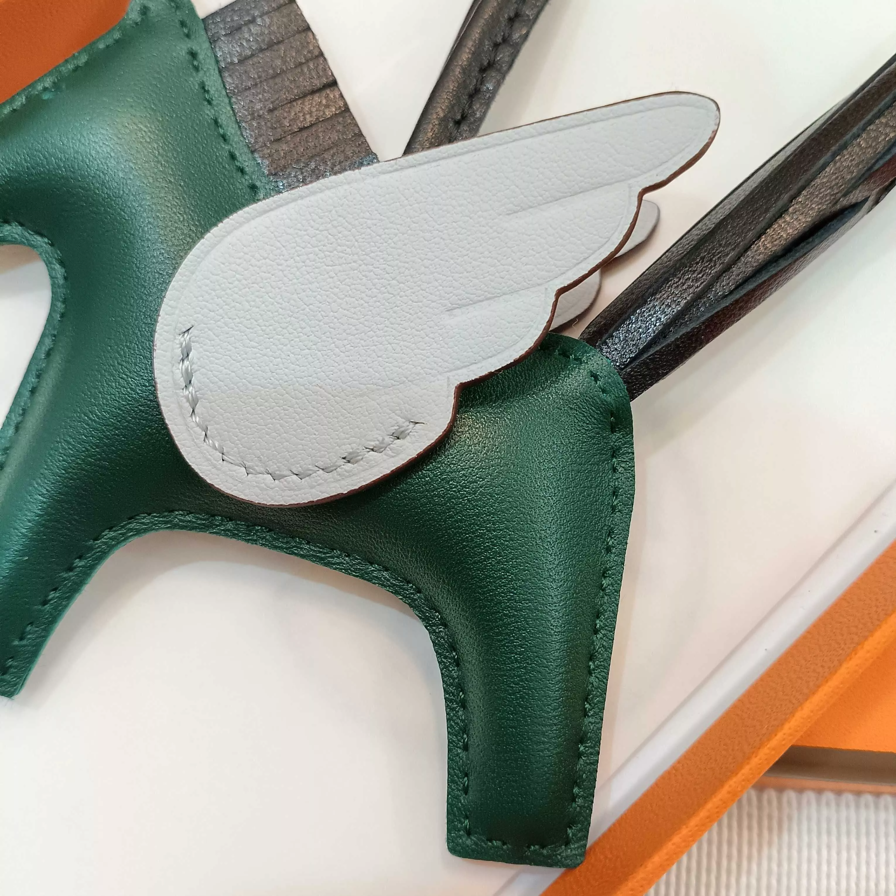Hermes Key Holder And Bag Buckle Popular 8642
