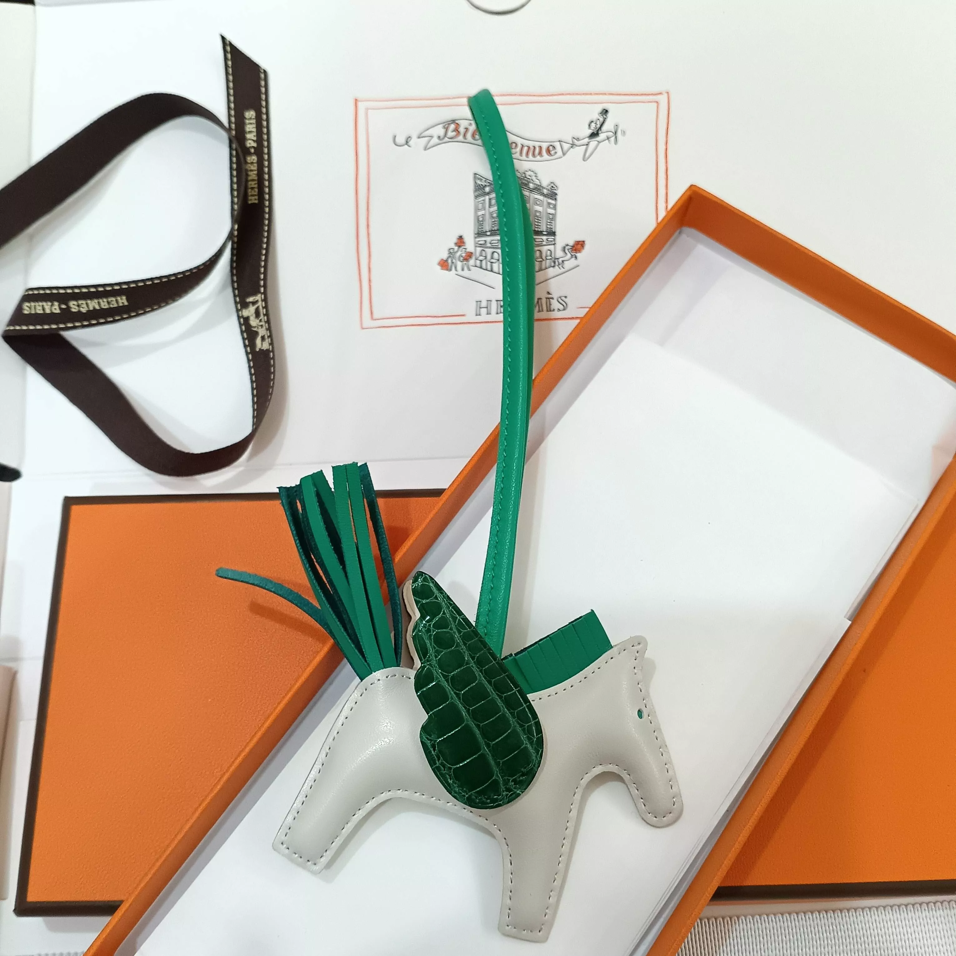 Hermes Key Holder And Bag Buckle Resilient 5556